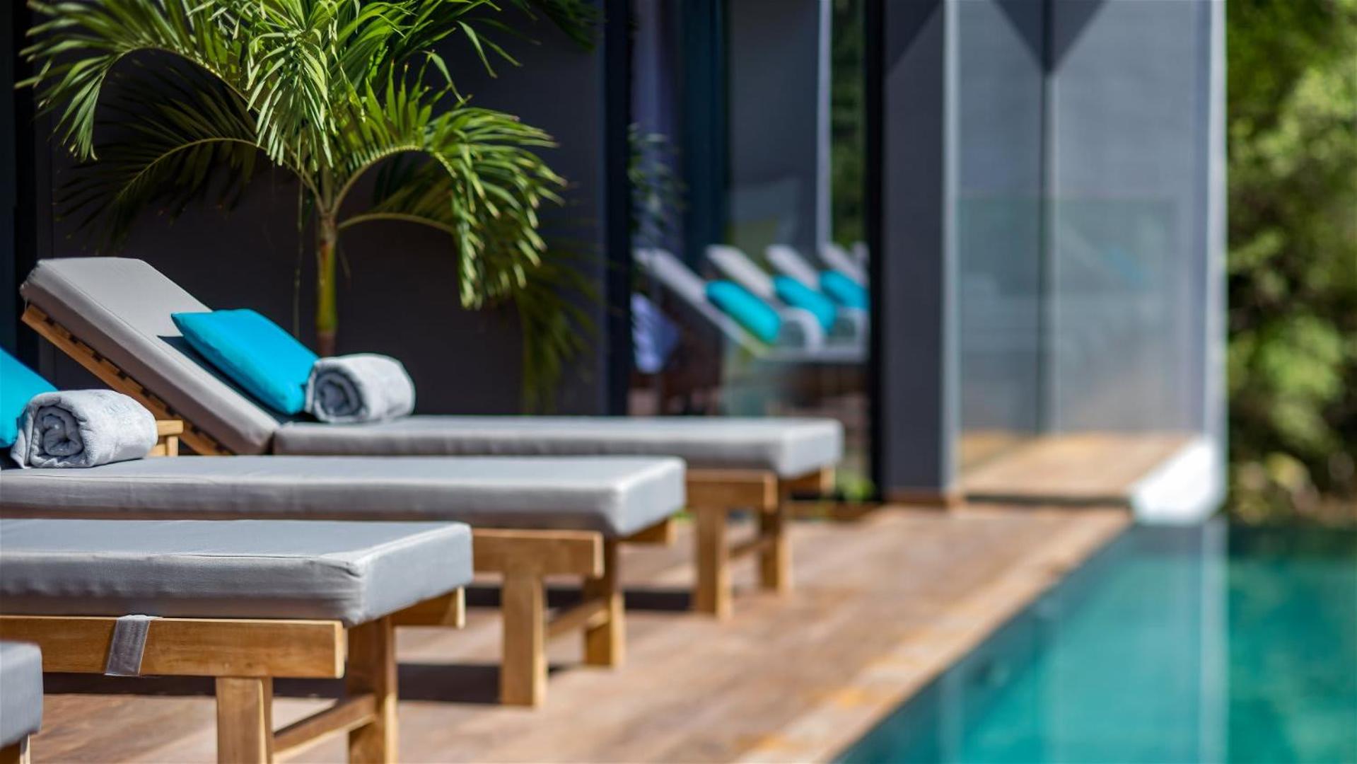Villa Designed with Natural Elements