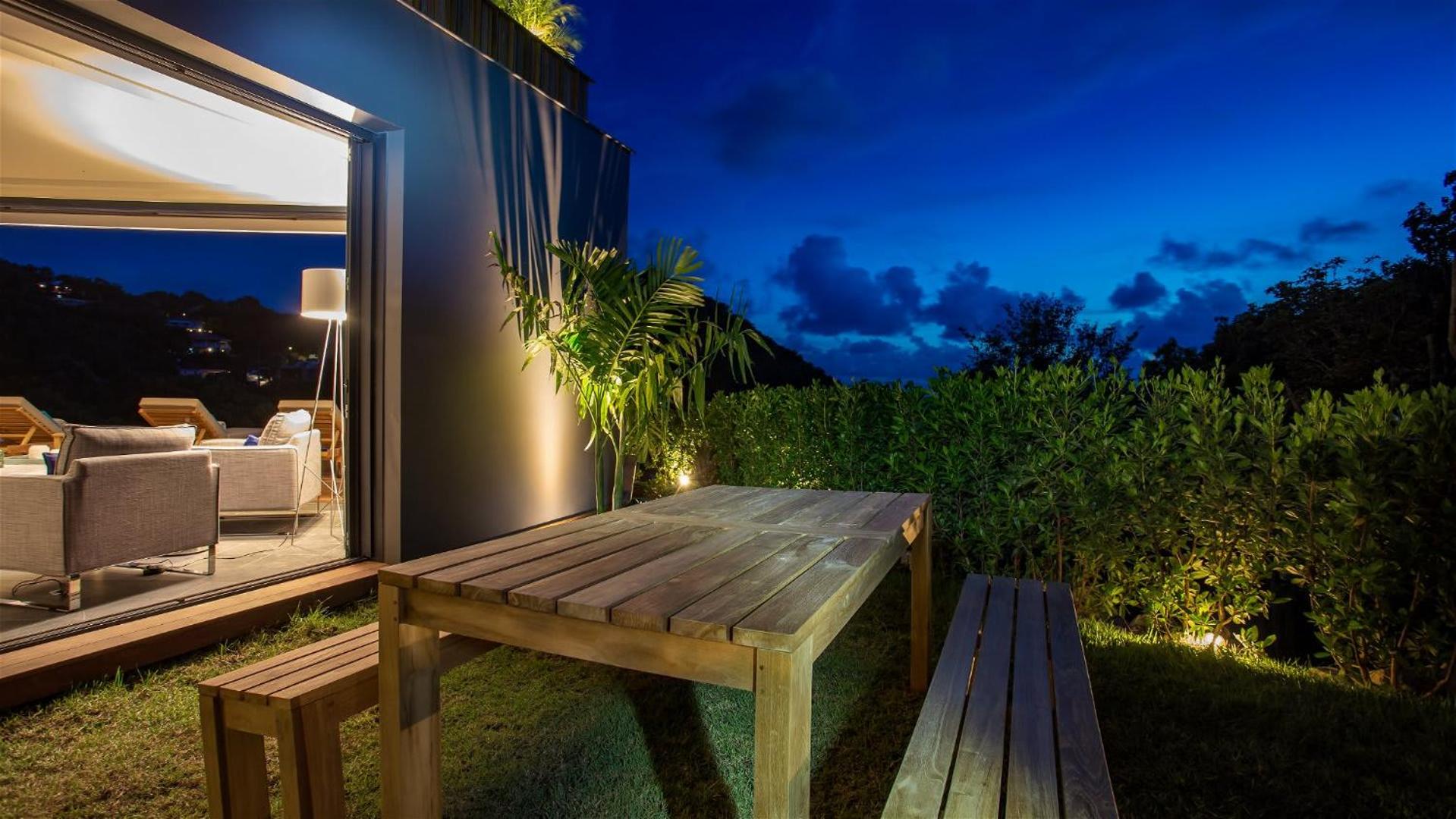 Villa Designed with Natural Elements