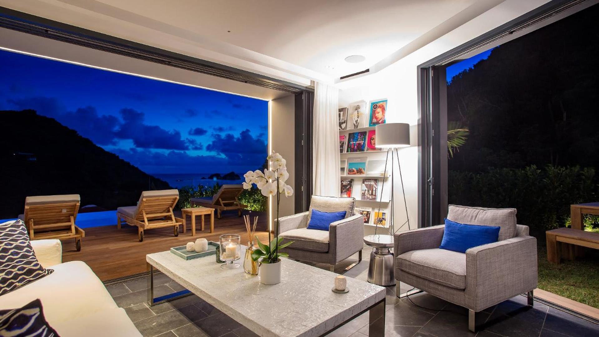 Villa Designed with Natural Elements