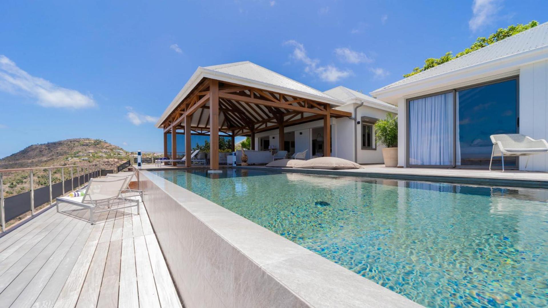 Villa Designed with Traditional Wooden Floors