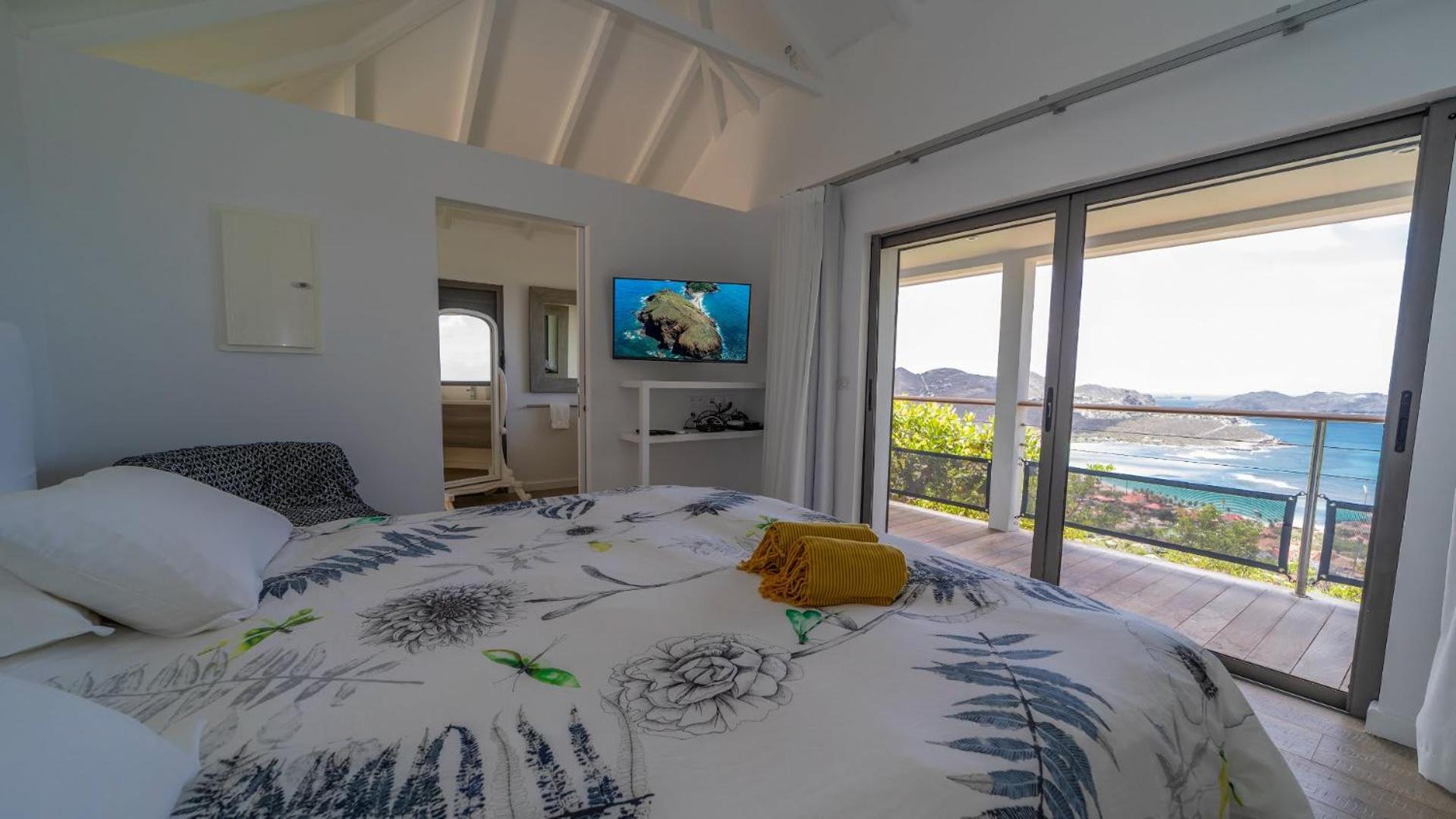 Villa Designed with Traditional Wooden Floors