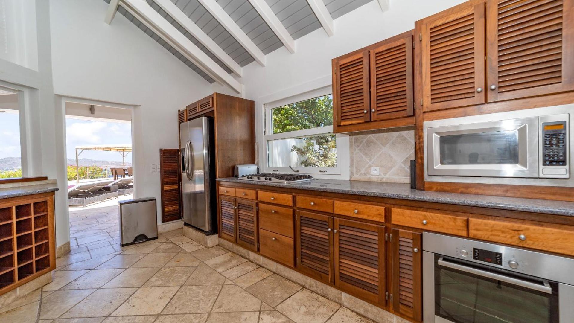 Ideally Located Bright Villa