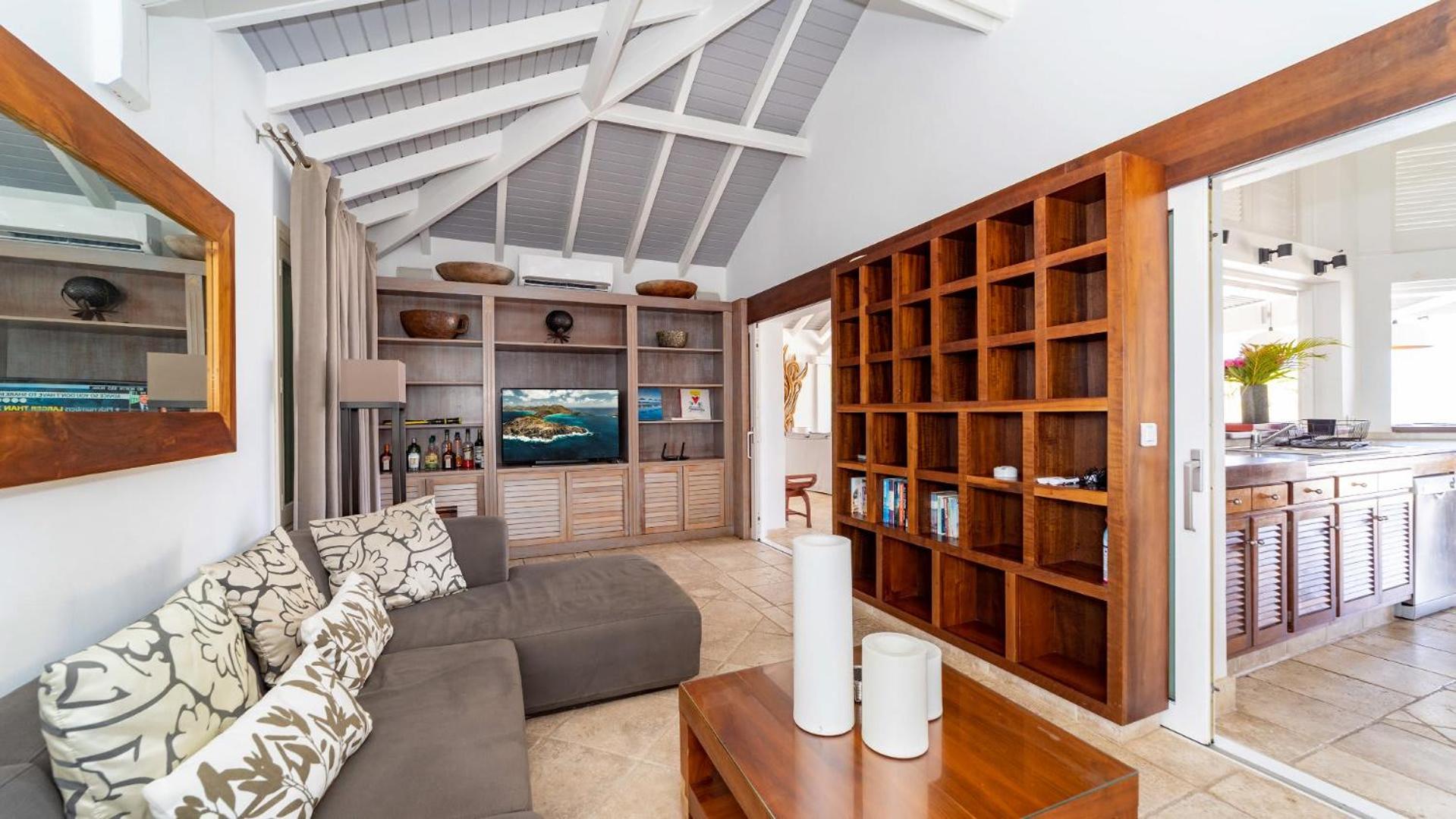 Ideally Located Bright Villa