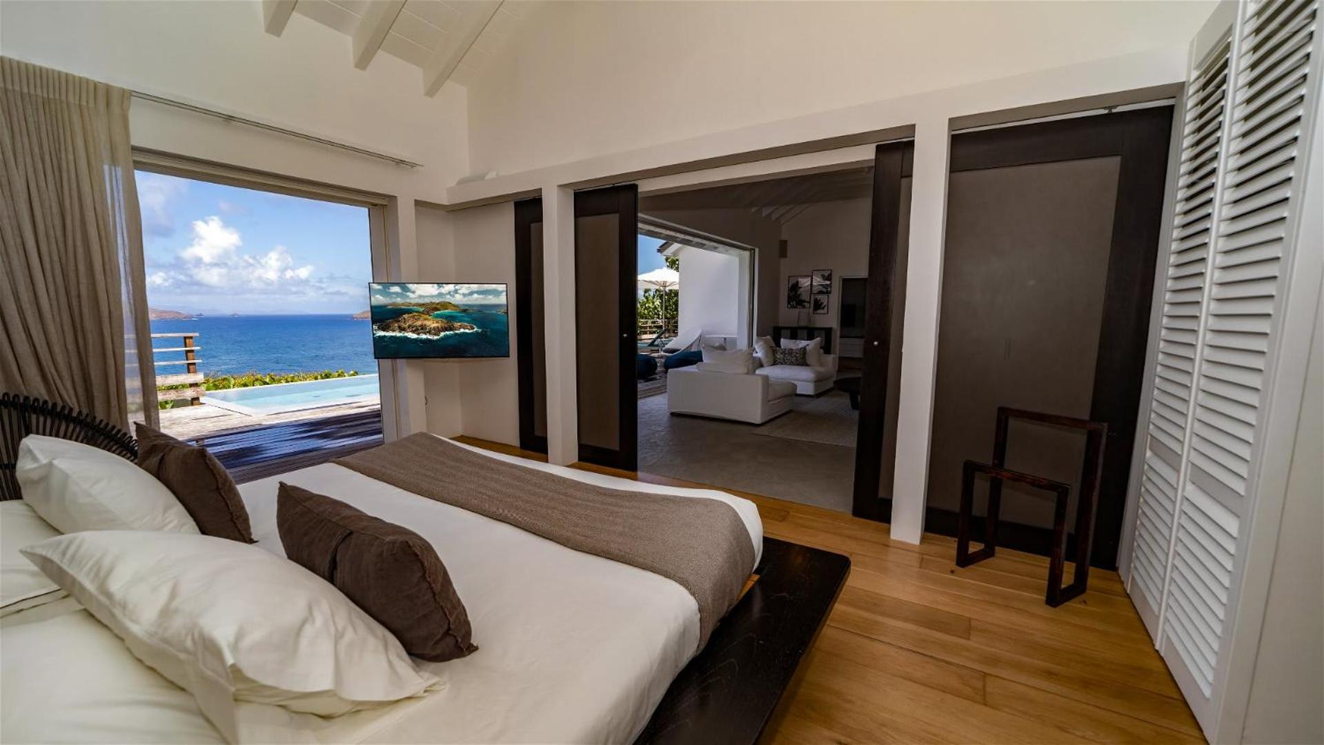 Warm villa furnished with refinement