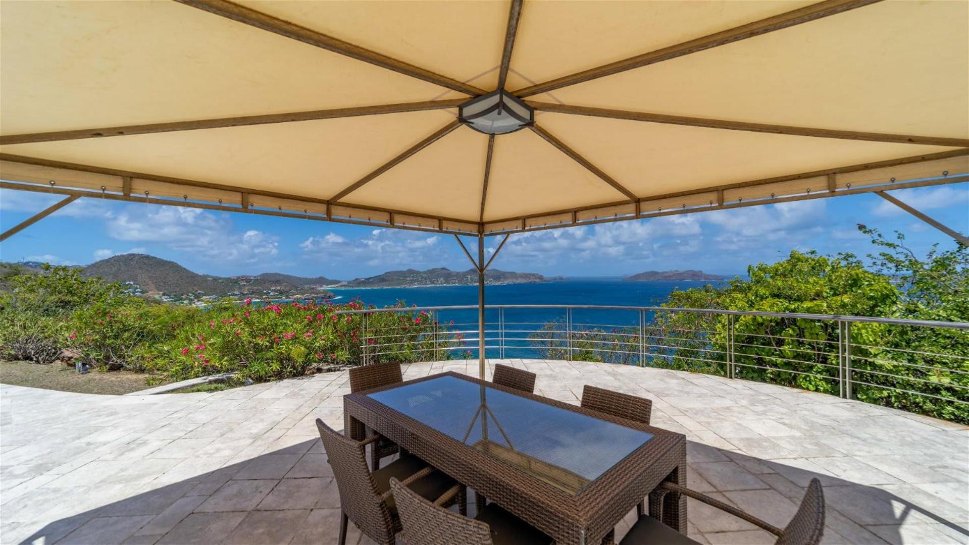 Ideally Located Bright Villa