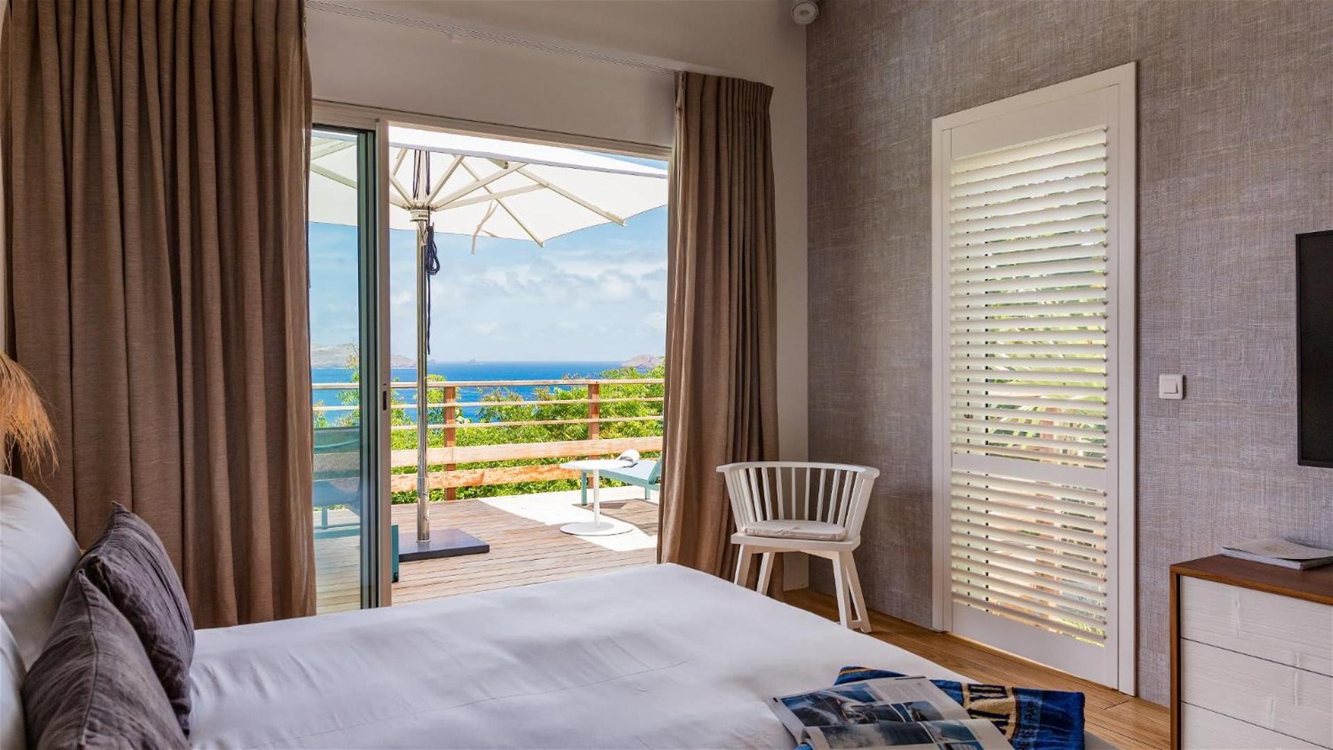 Warm villa furnished with refinement
