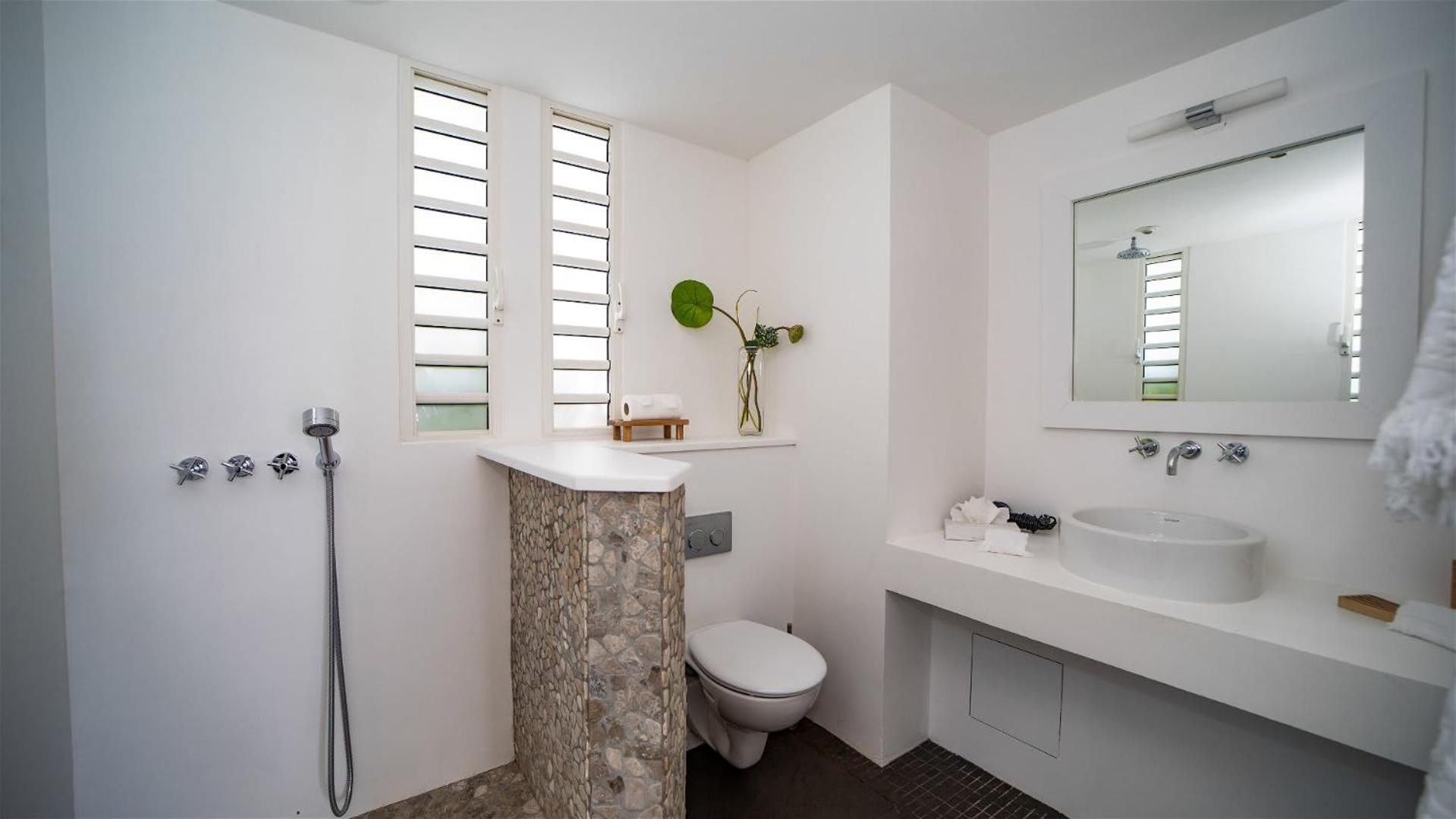 Warm villa furnished with refinement