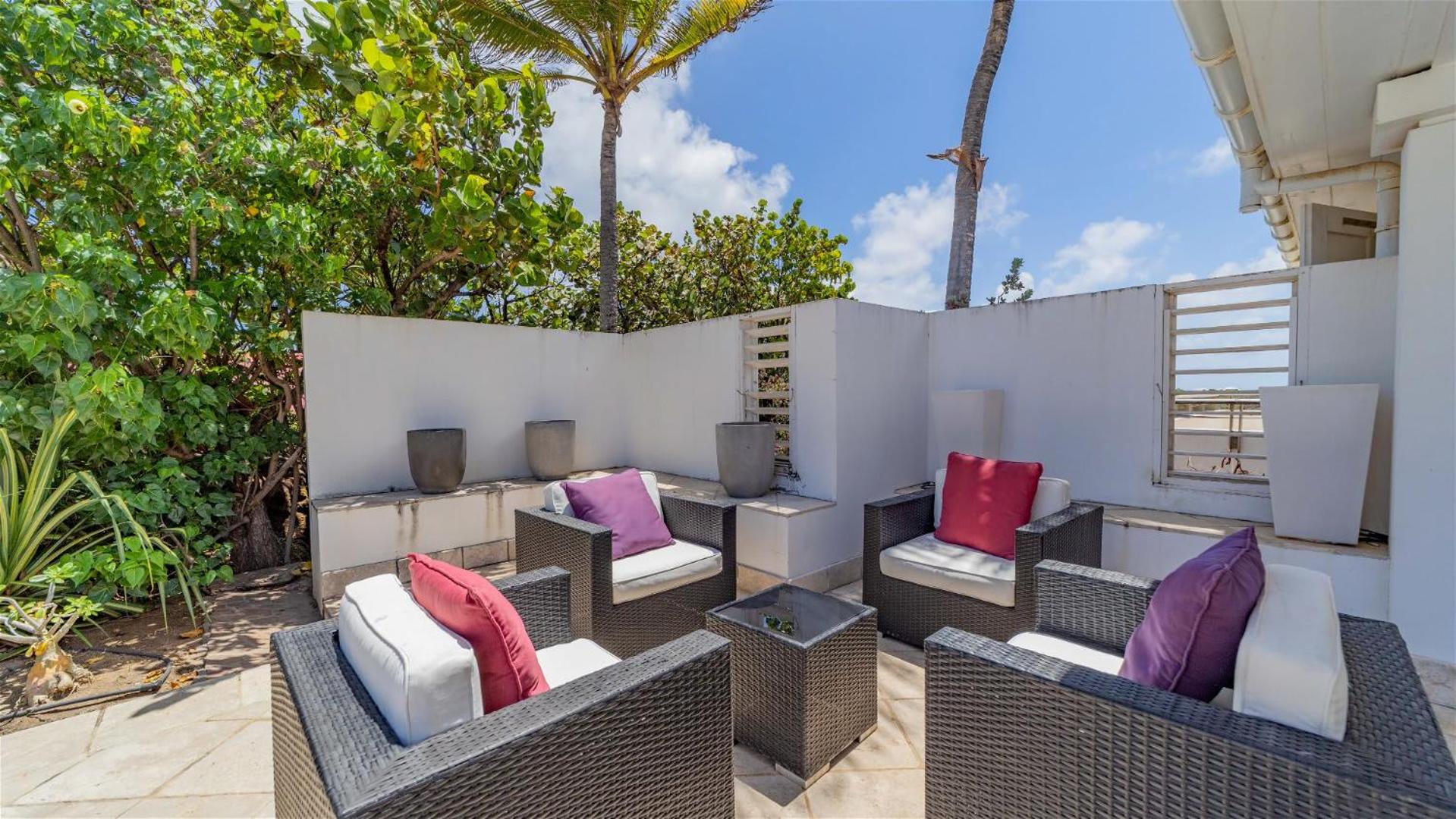 Ideally Located Bright Villa
