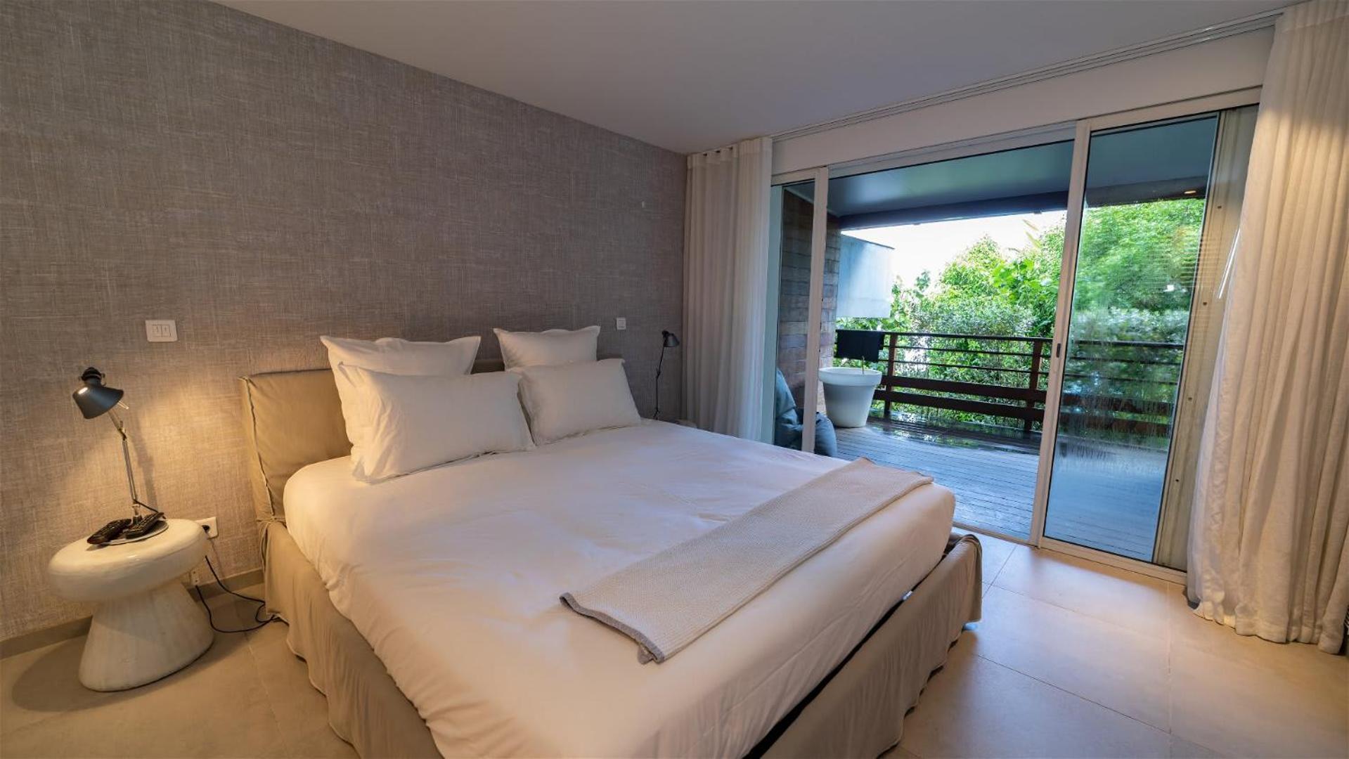 Warm villa furnished with refinement