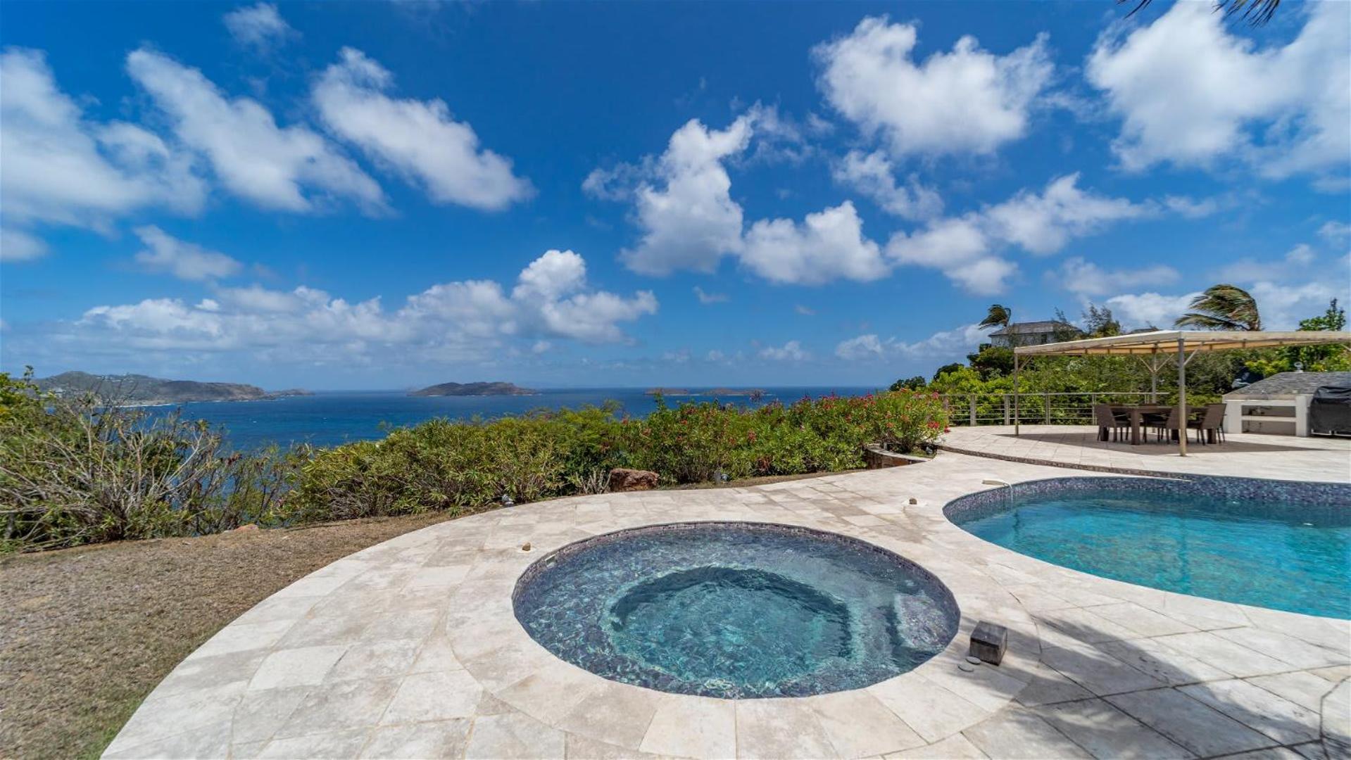 Ideally Located Bright Villa