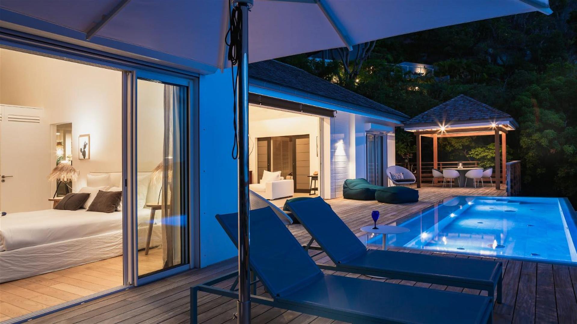 Warm villa furnished with refinement