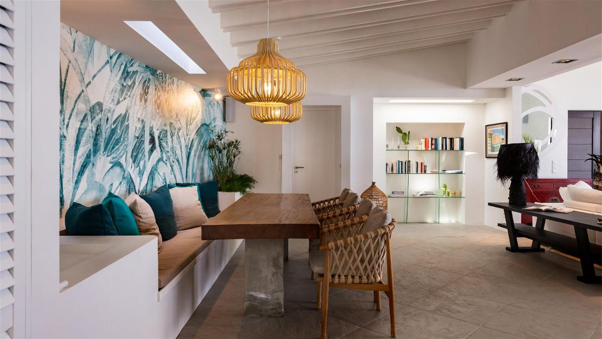 Warm villa furnished with refinement