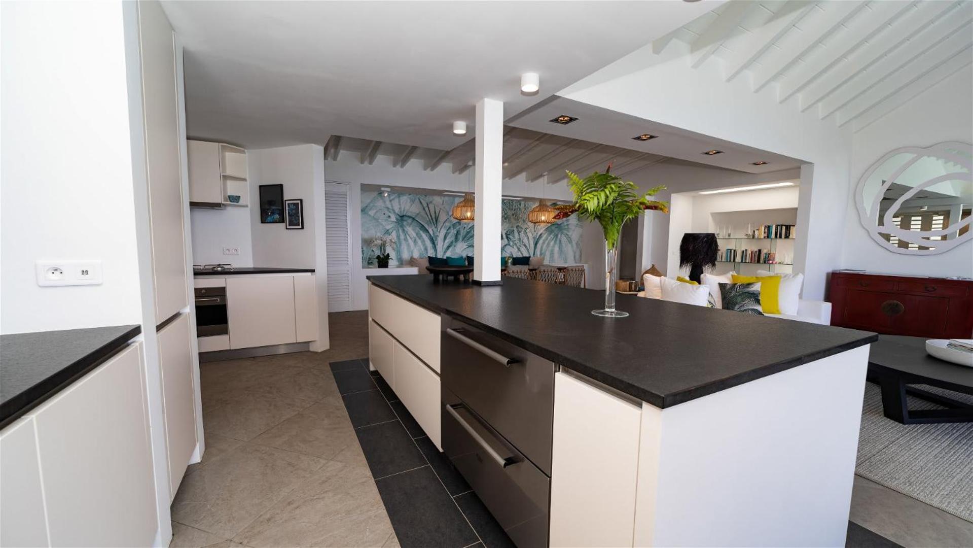 Warm villa furnished with refinement