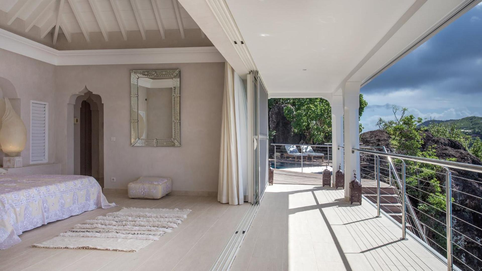 Oriental-inspired Villa in Ideal Area