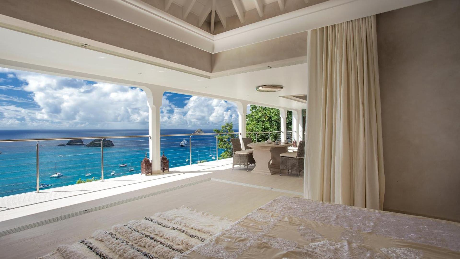 Oriental-inspired Villa in Ideal Area