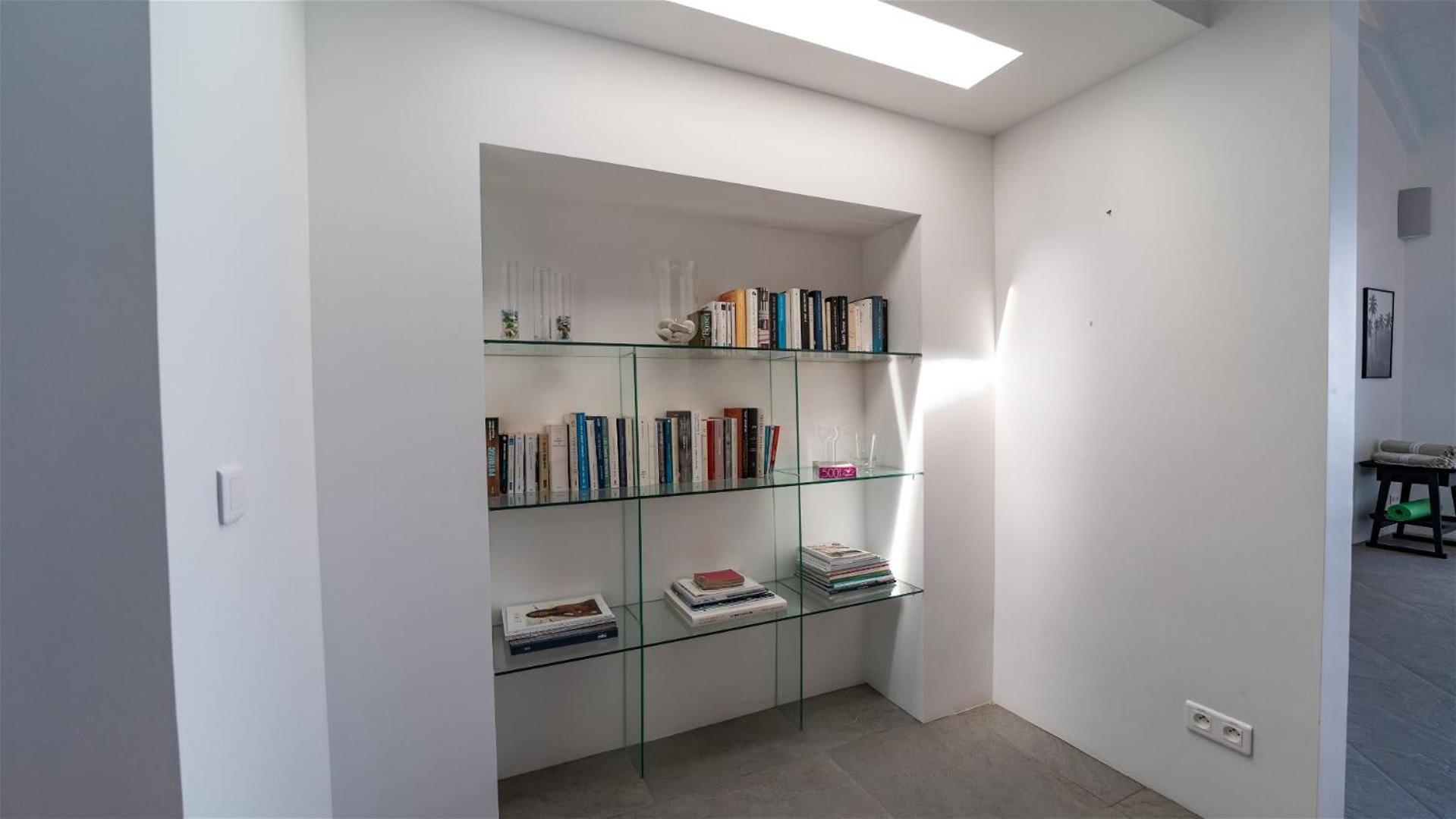 Warm villa furnished with refinement
