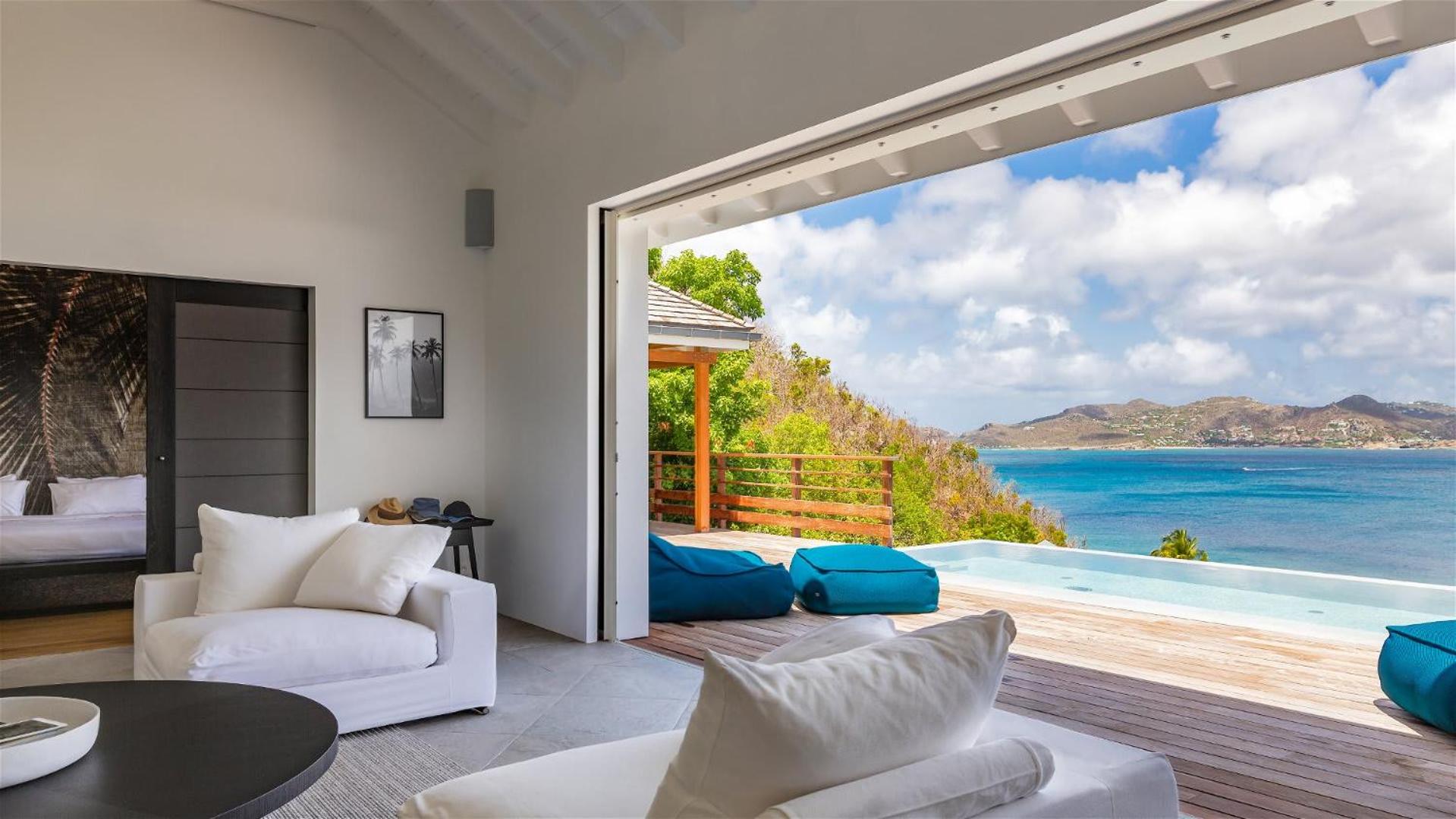 Warm villa furnished with refinement