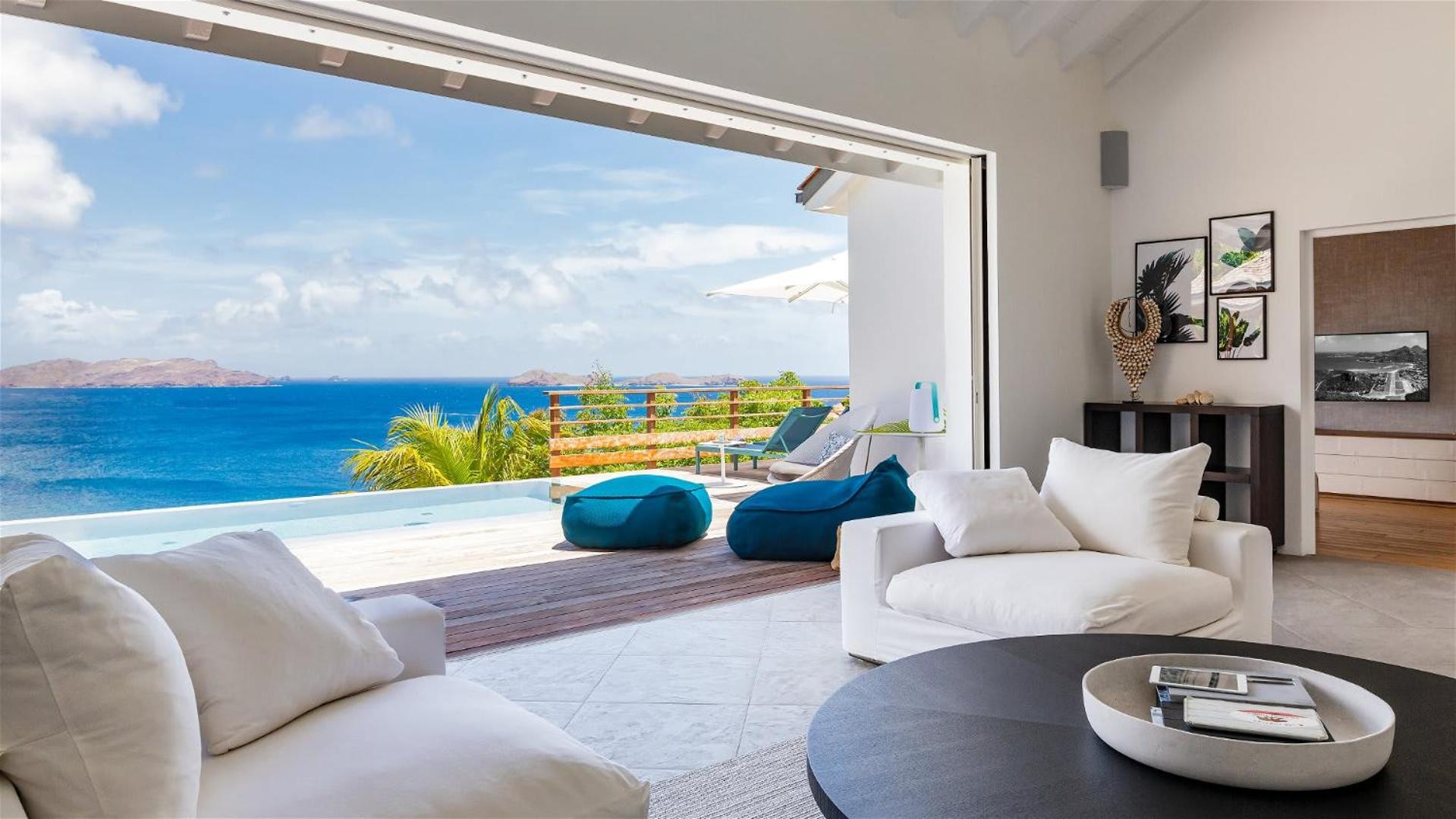 Warm villa furnished with refinement