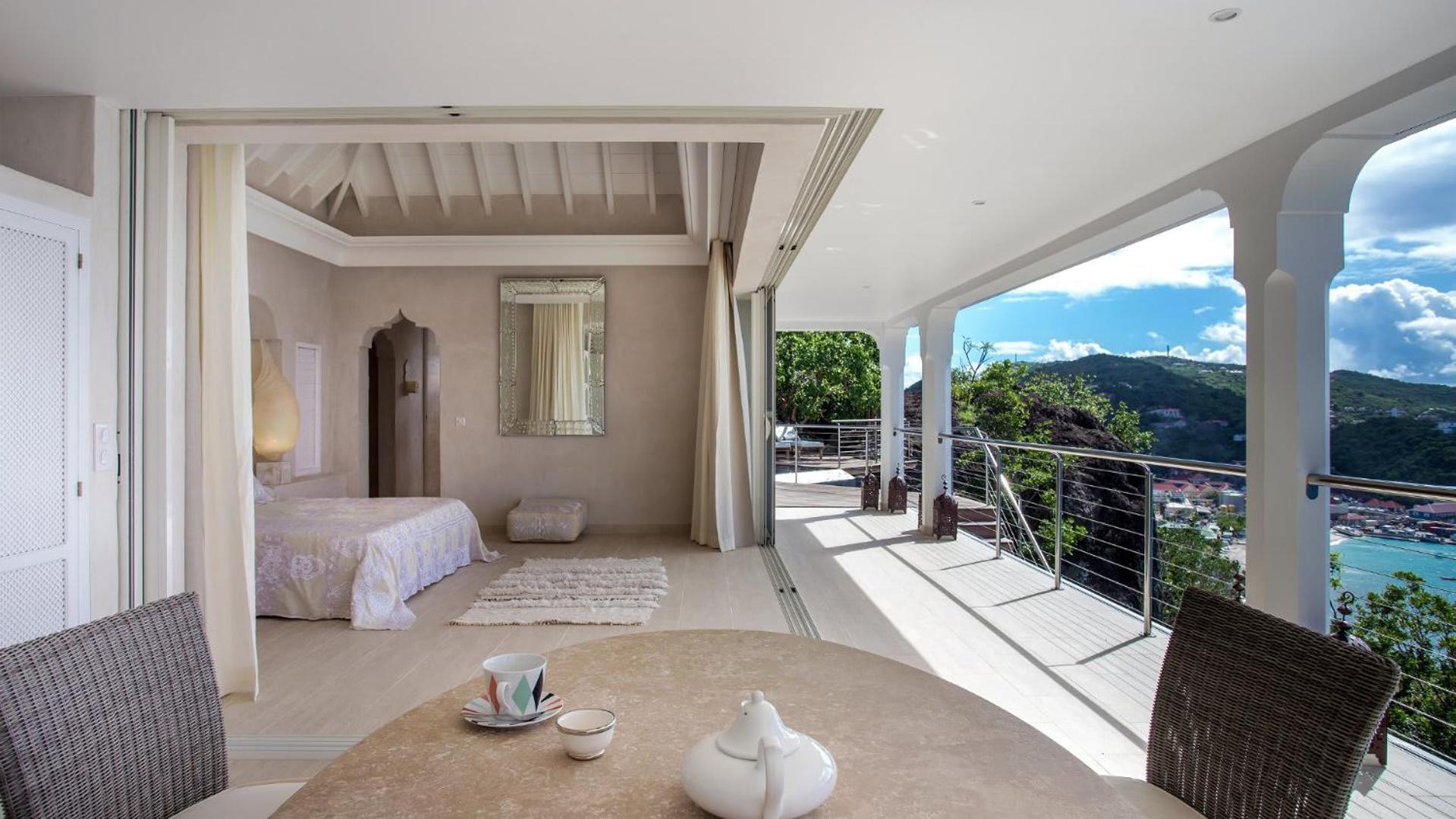 Oriental-inspired Villa in Ideal Area