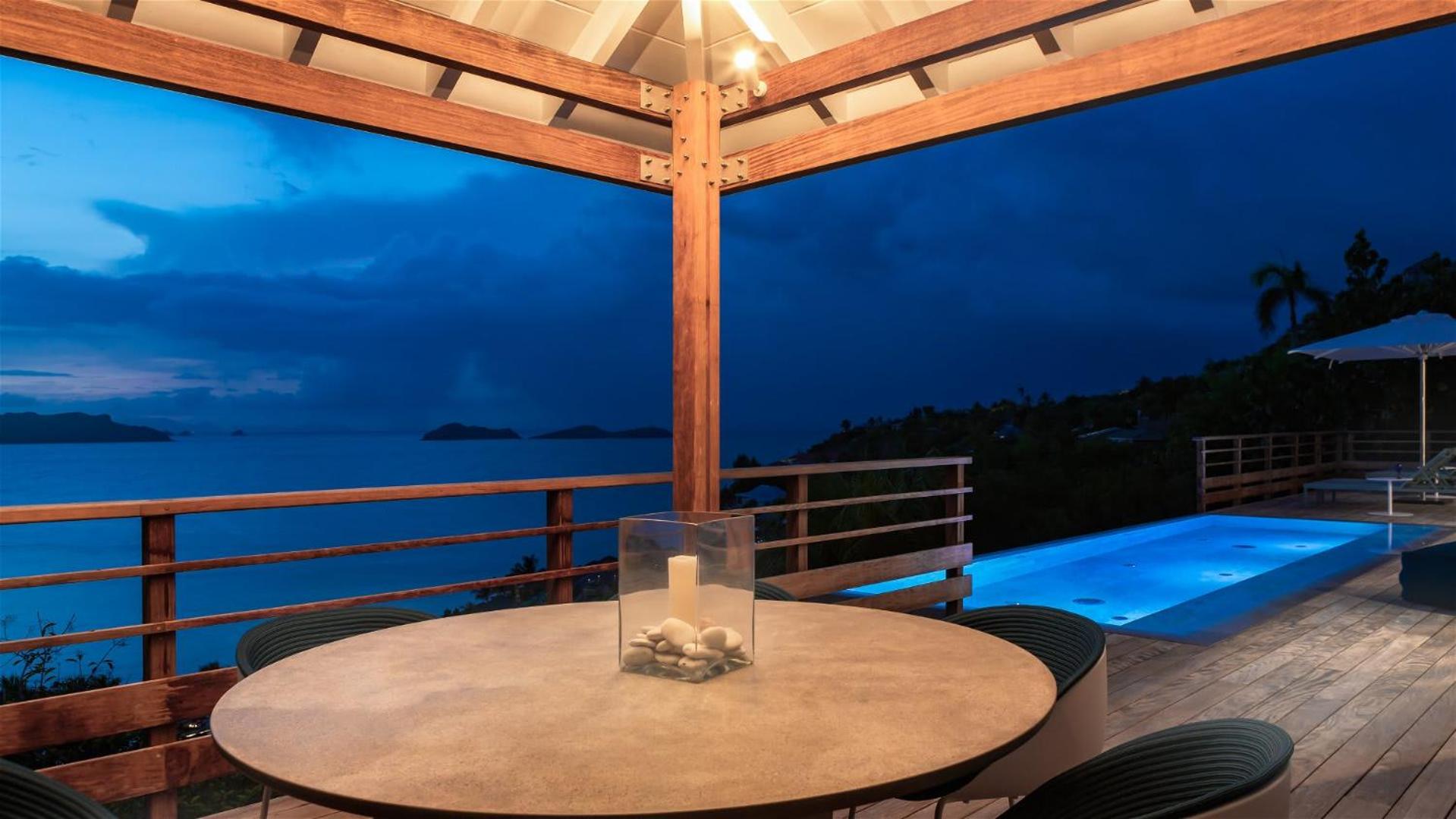 Warm villa furnished with refinement