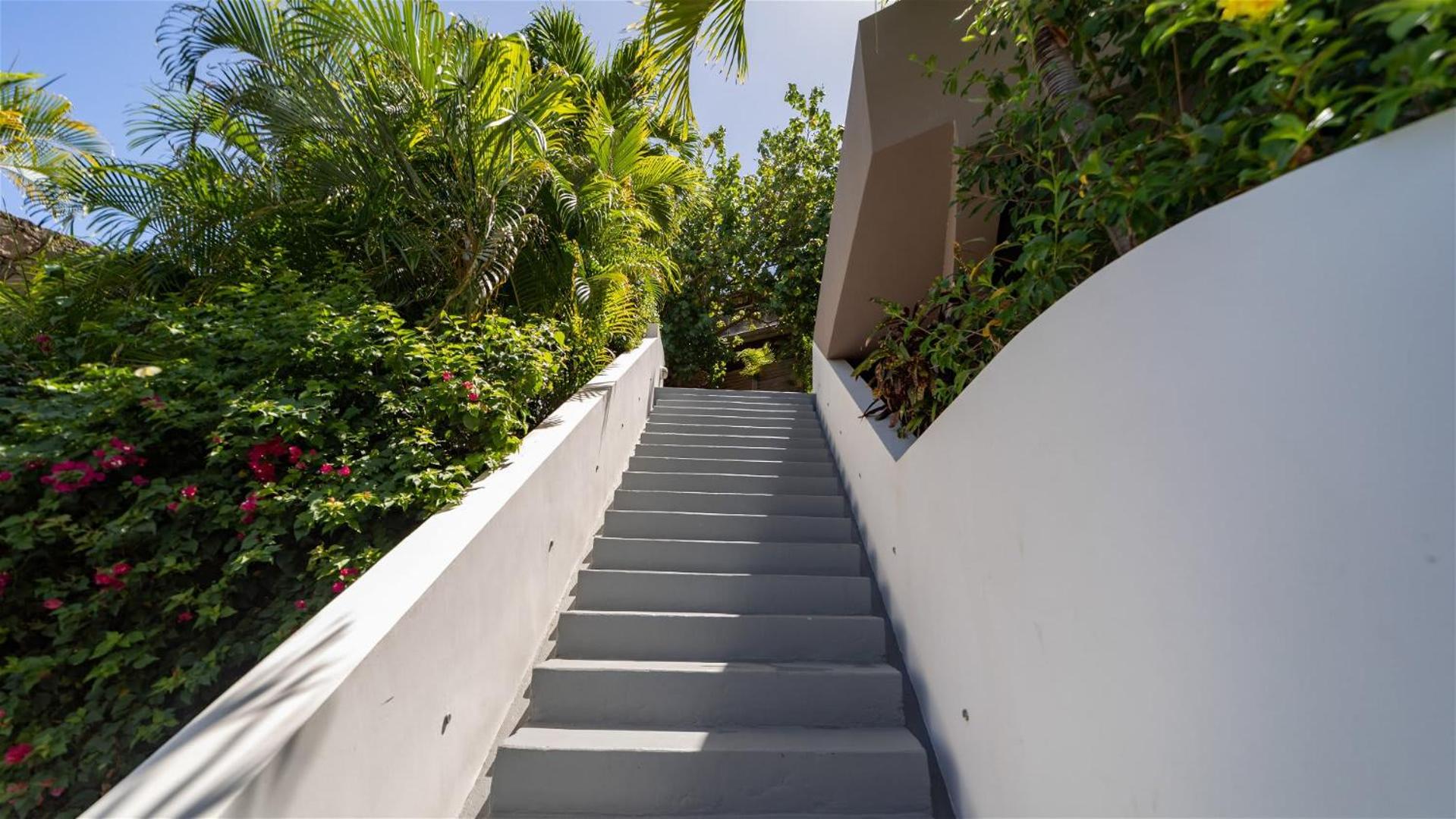Warm villa furnished with refinement