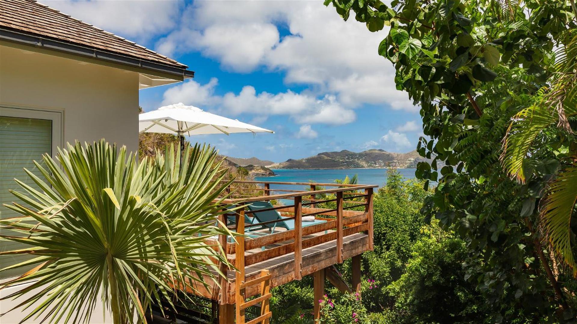 Warm villa furnished with refinement