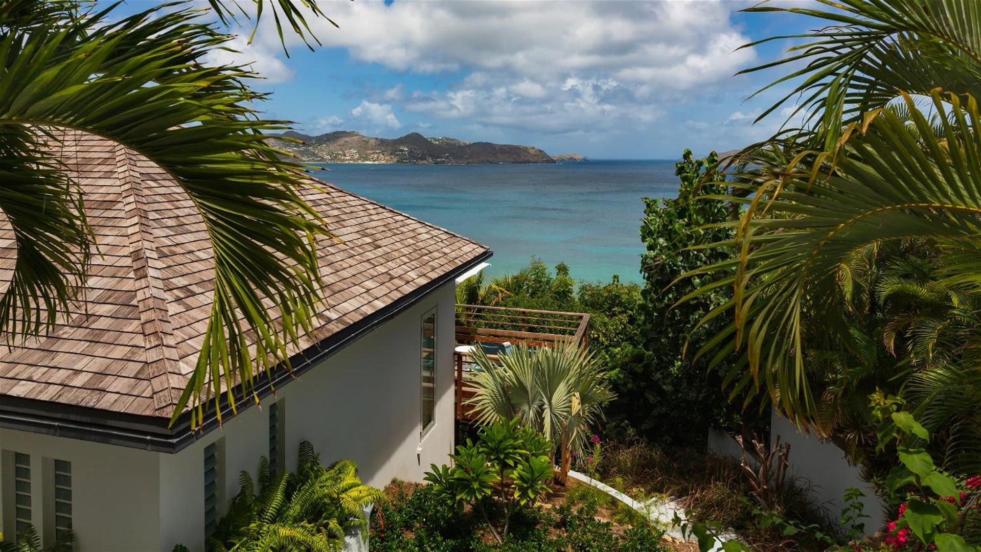Warm villa furnished with refinement