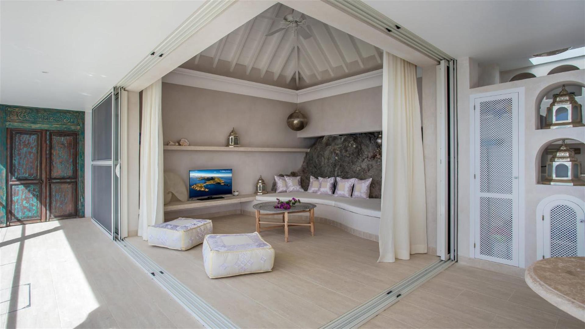 Oriental-inspired Villa in Ideal Area