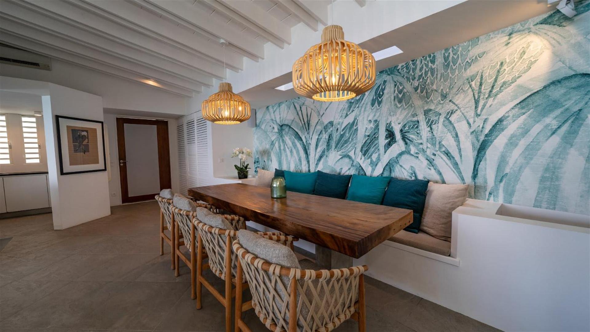 Warm villa furnished with refinement