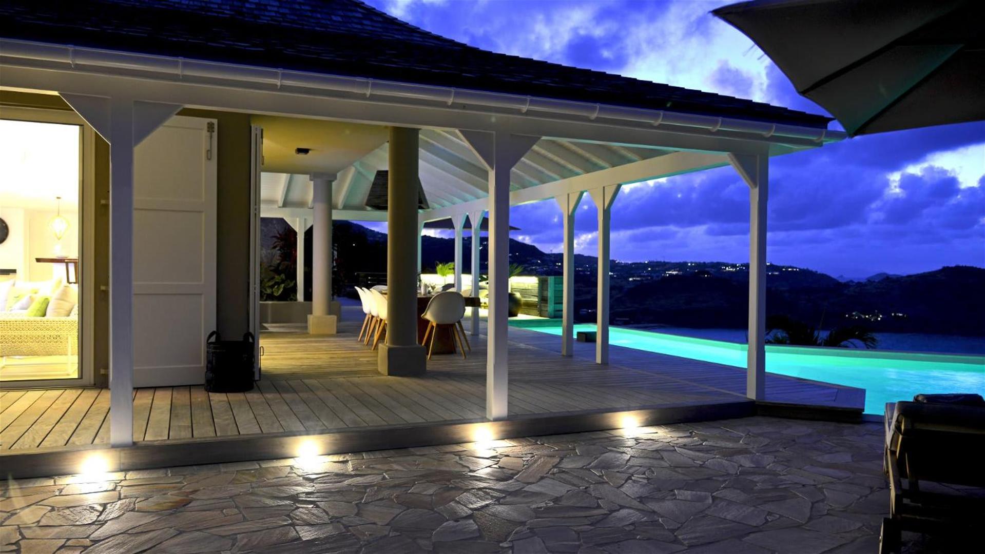 Ocean Deluxe Villa in Petit Cul de Sac