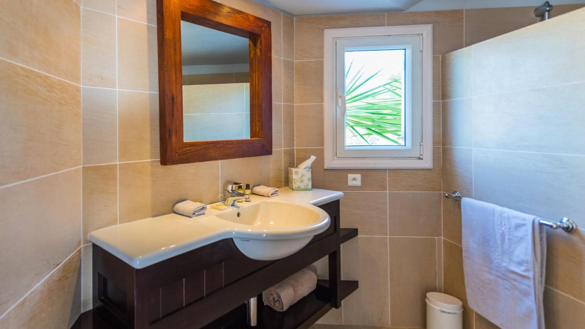 Ocean Deluxe Villa in Petit Cul de Sac