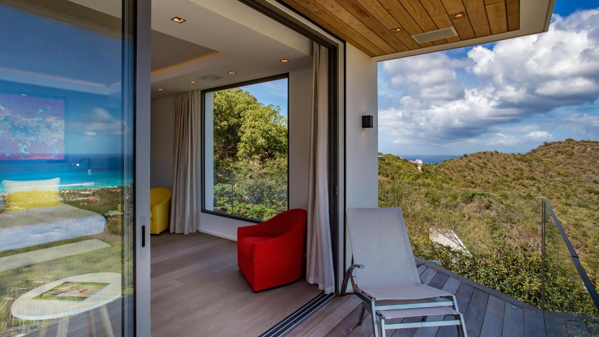 Prestigious Villa with a Splendid View