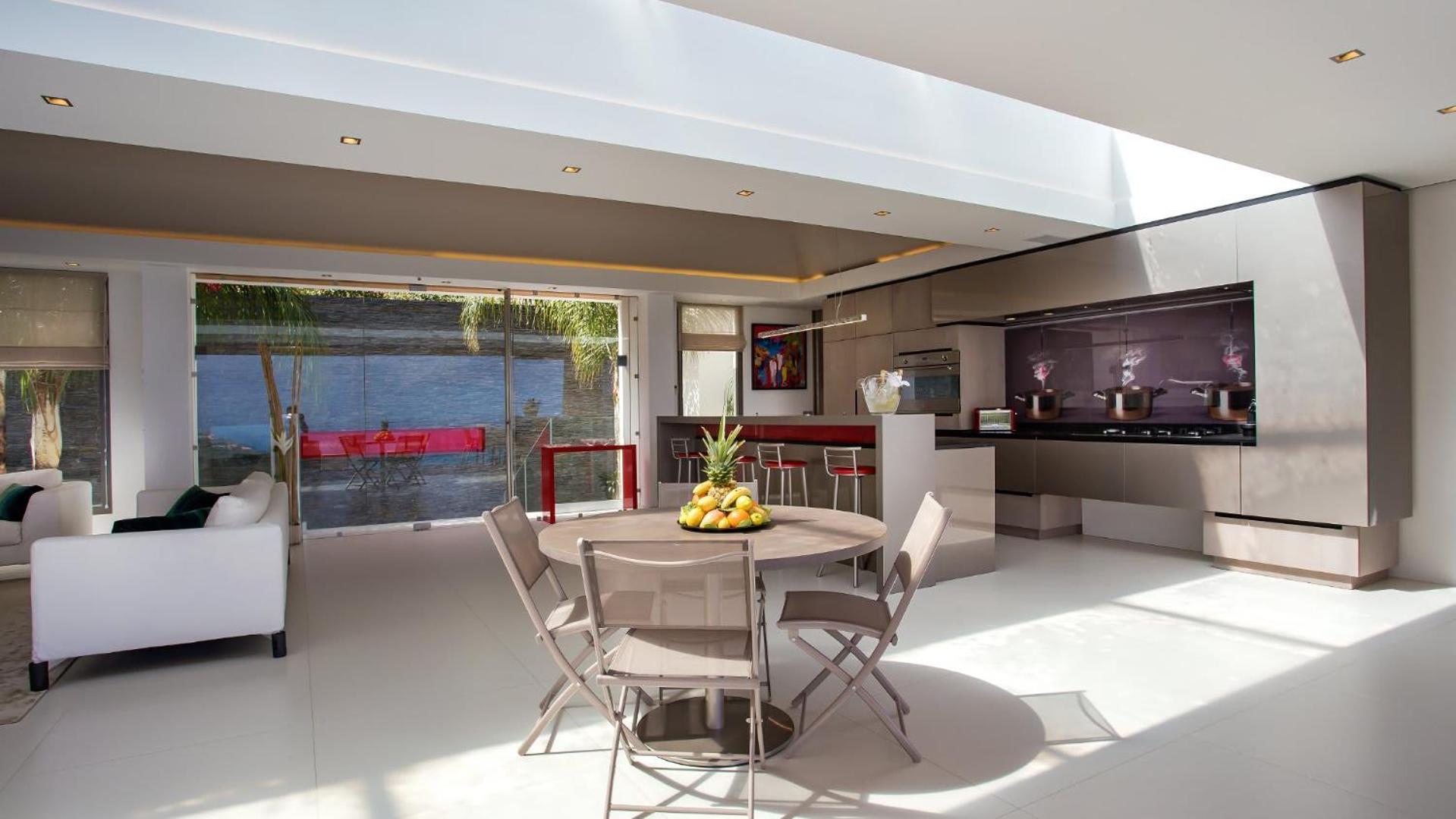 Prestigious Villa with a Splendid View