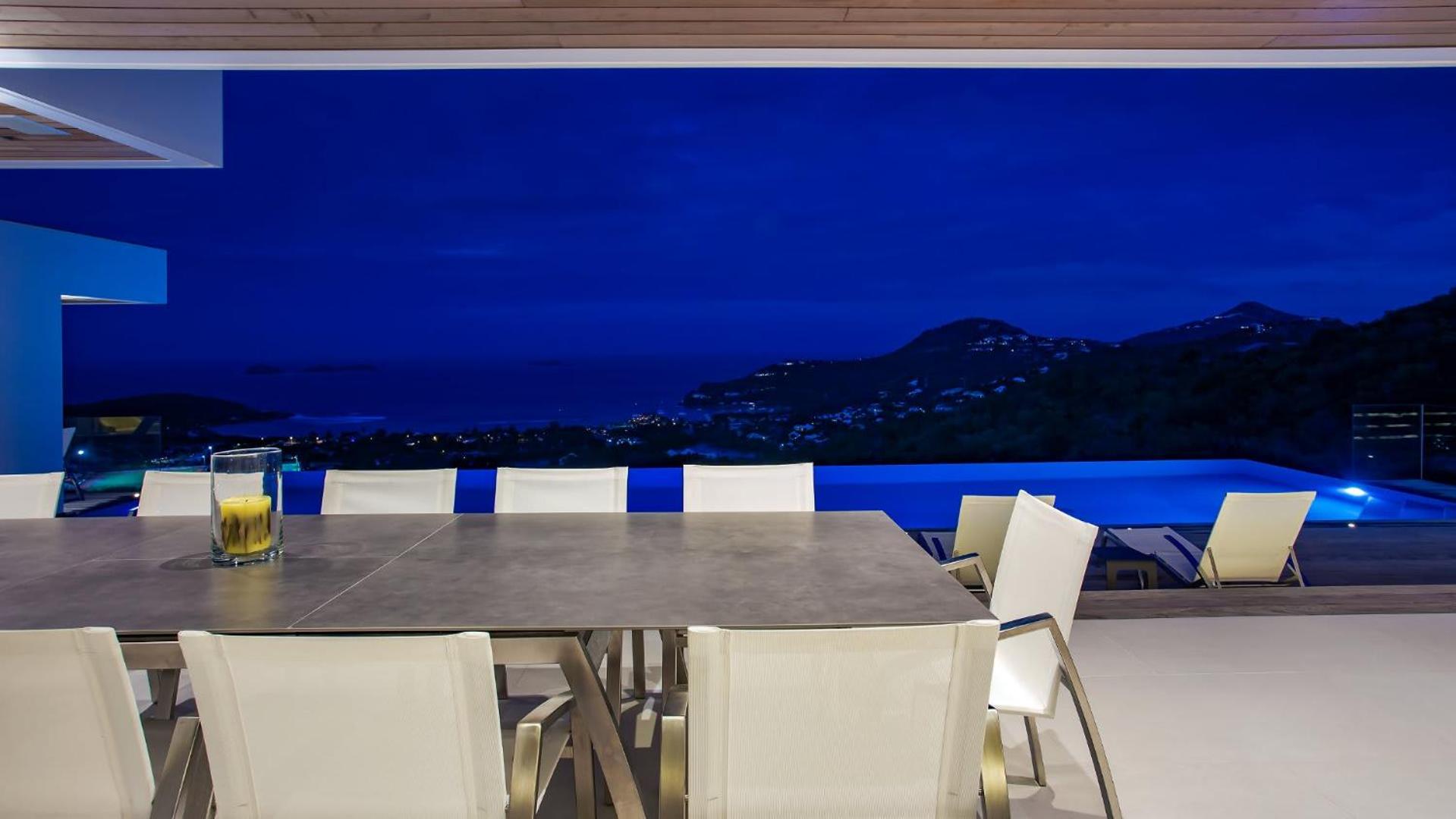 Prestigious Villa with a Splendid View