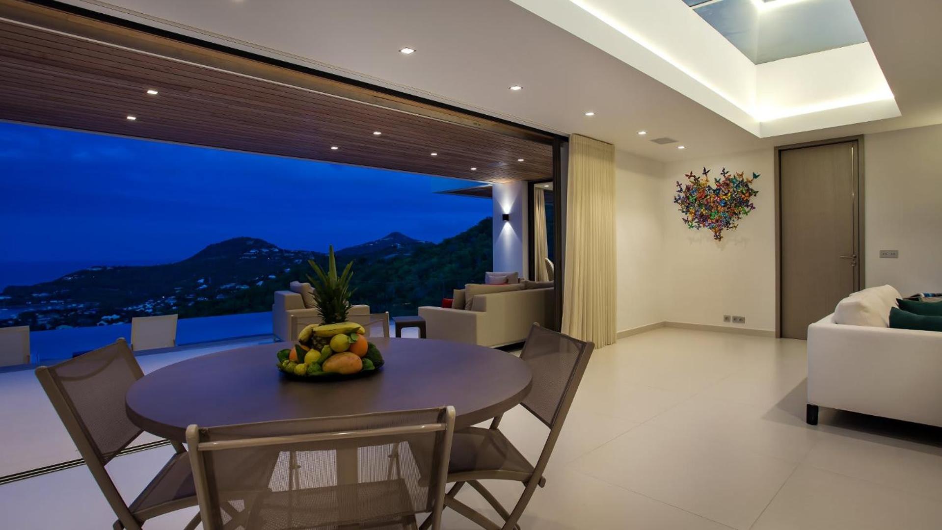 Prestigious Villa with a Splendid View