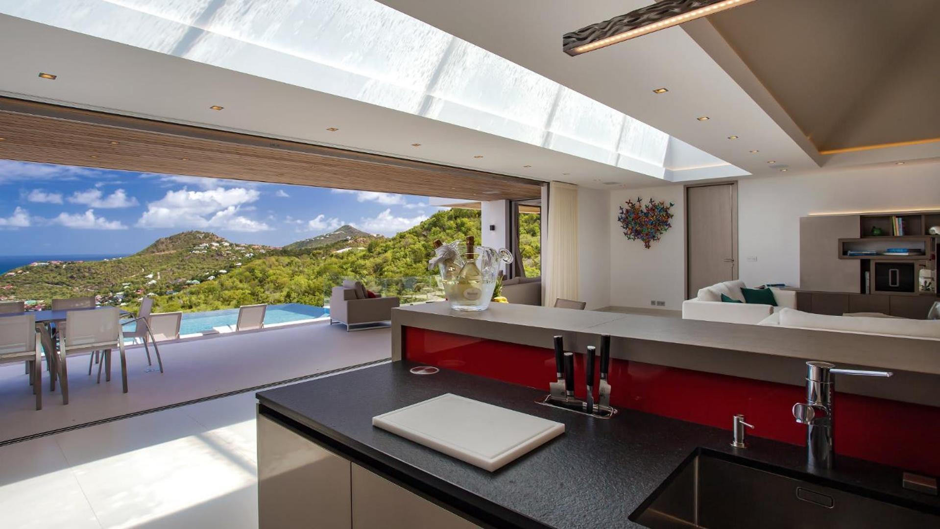 Prestigious Villa with a Splendid View