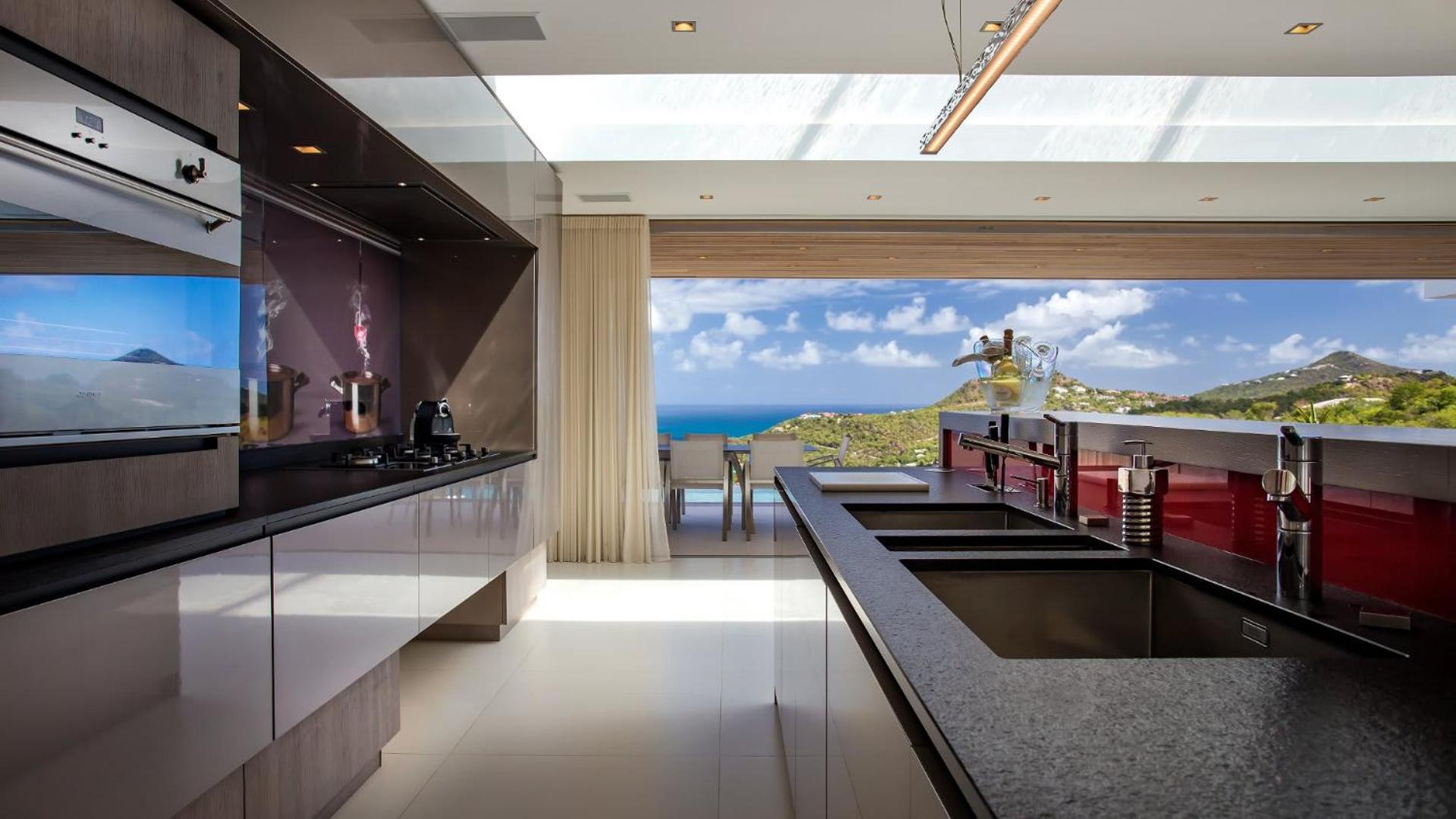 Prestigious Villa with a Splendid View