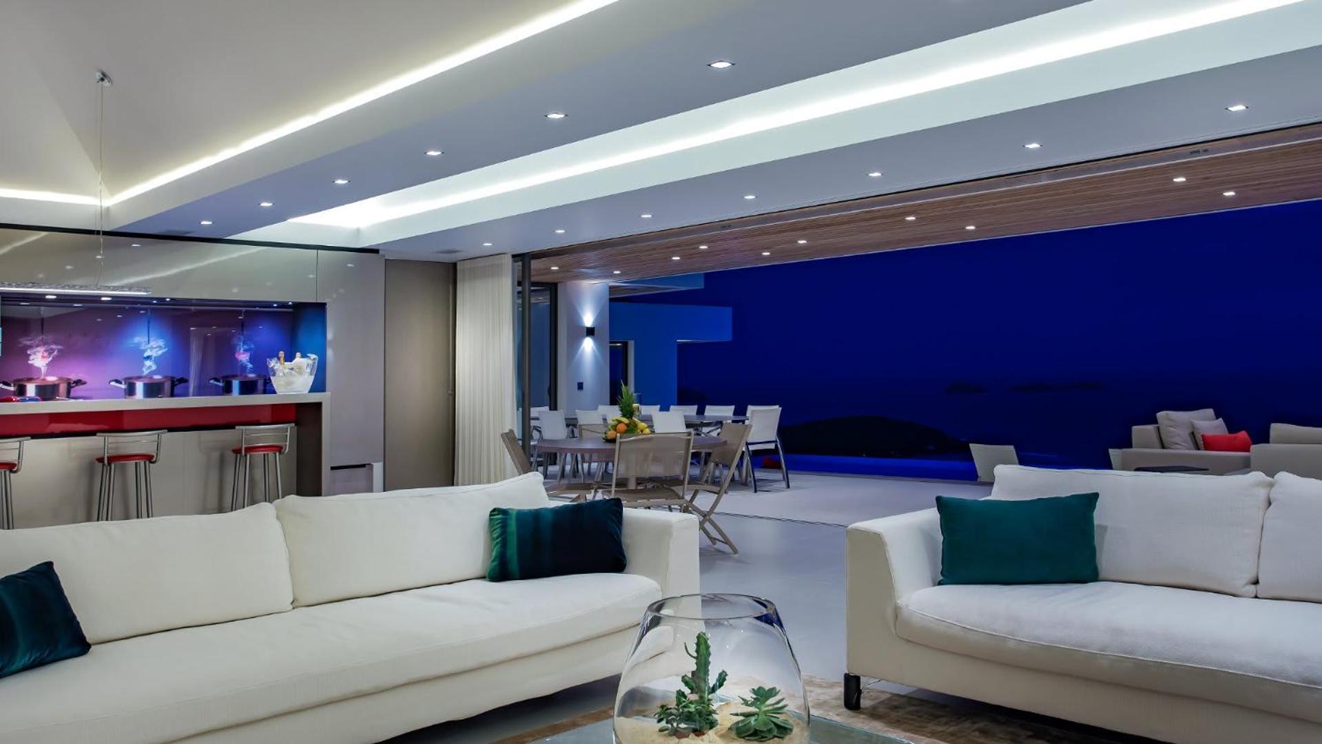 Prestigious Villa with a Splendid View