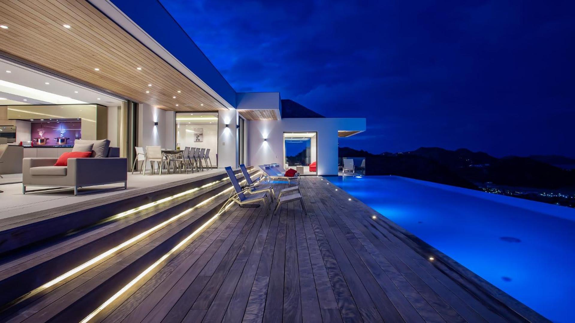 Prestigious Villa with a Splendid View