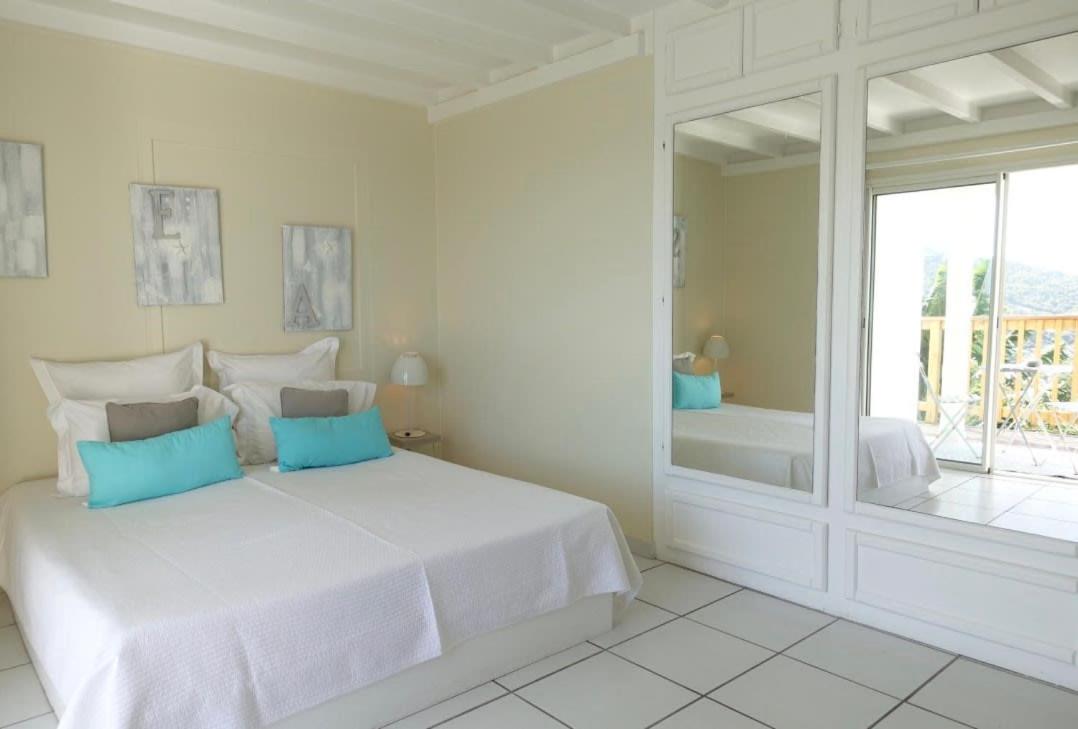 Behold The Sun Villa with Lorient Bay View