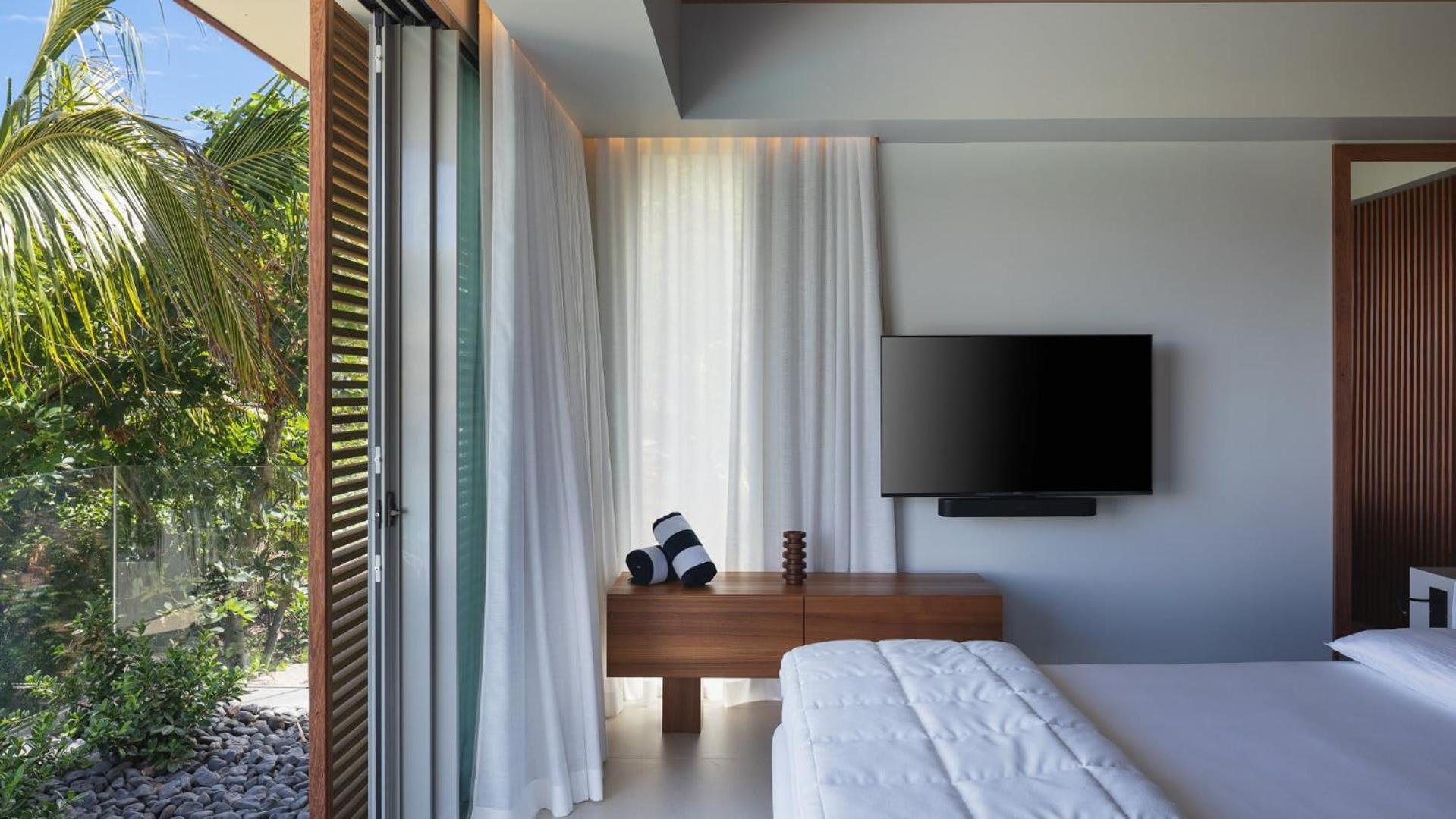 Spacious Villa with Upscale Amenities