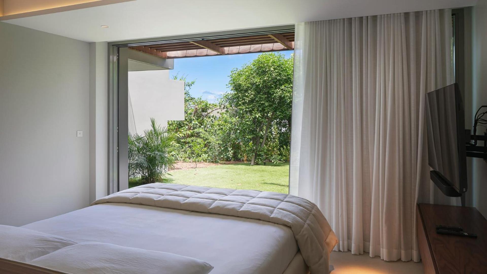 Spacious Villa with Upscale Amenities