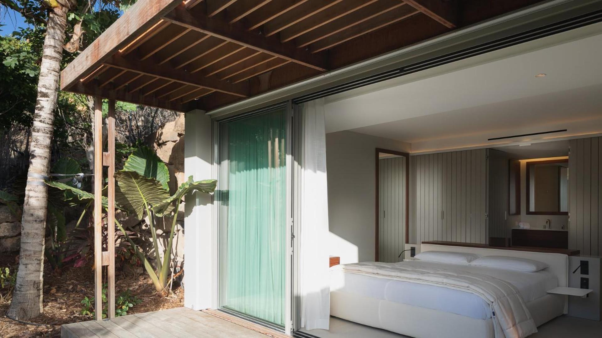 Spacious Villa with Upscale Amenities