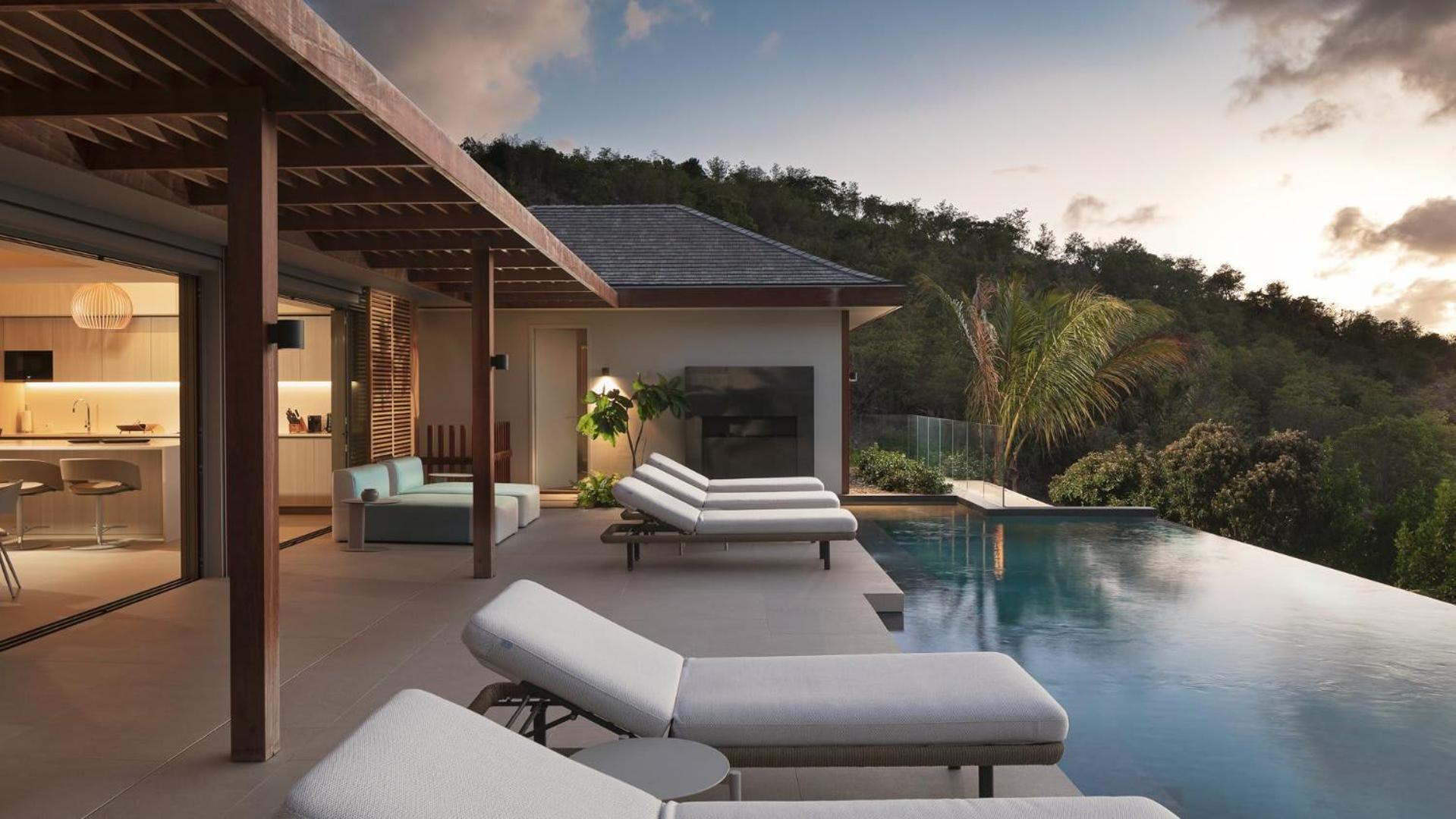 Spacious Villa with Upscale Amenities