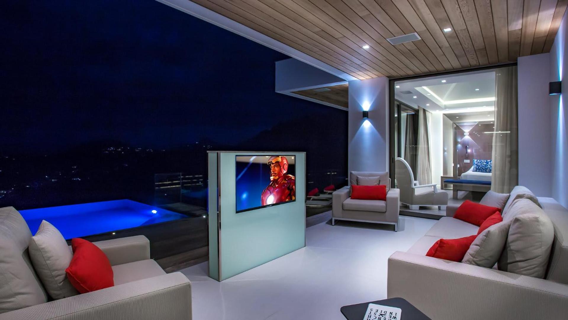 Prestigious Villa with a Splendid View