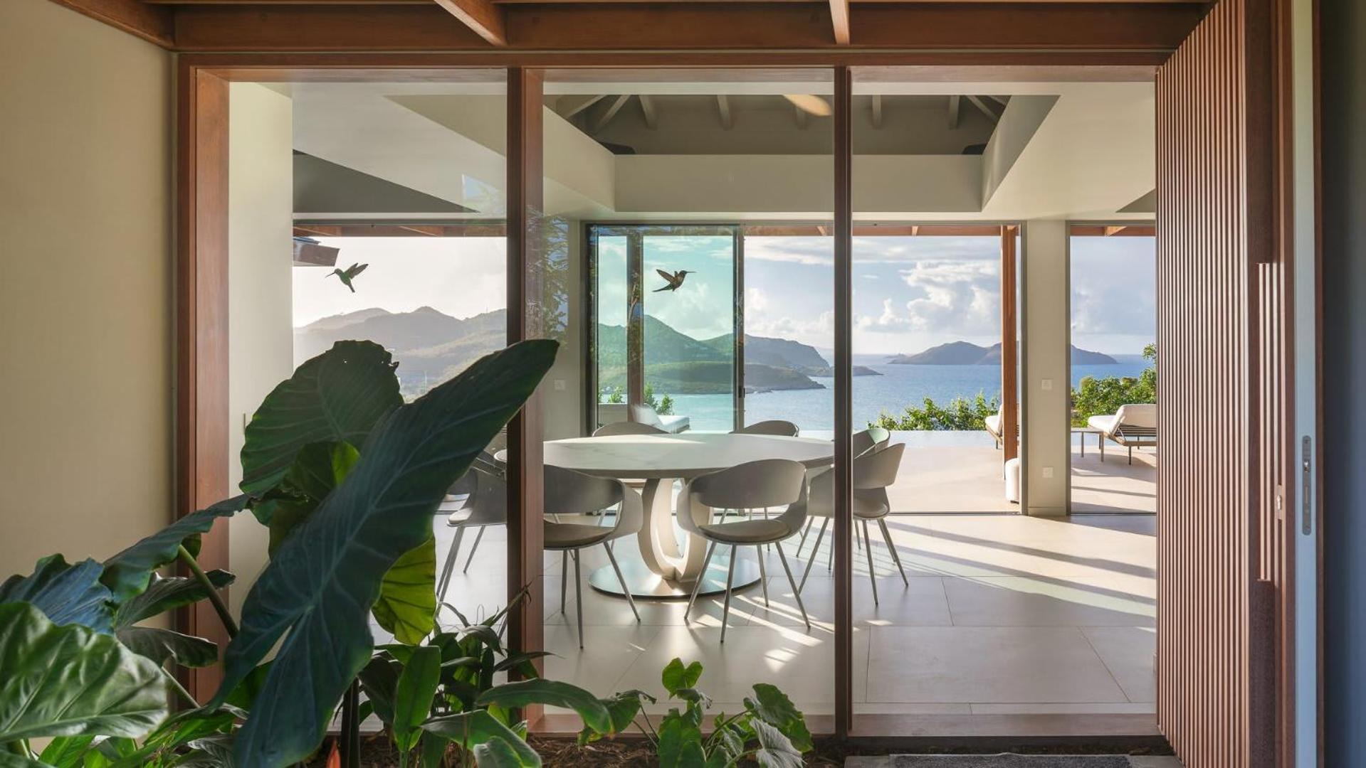Spacious Villa with Upscale Amenities