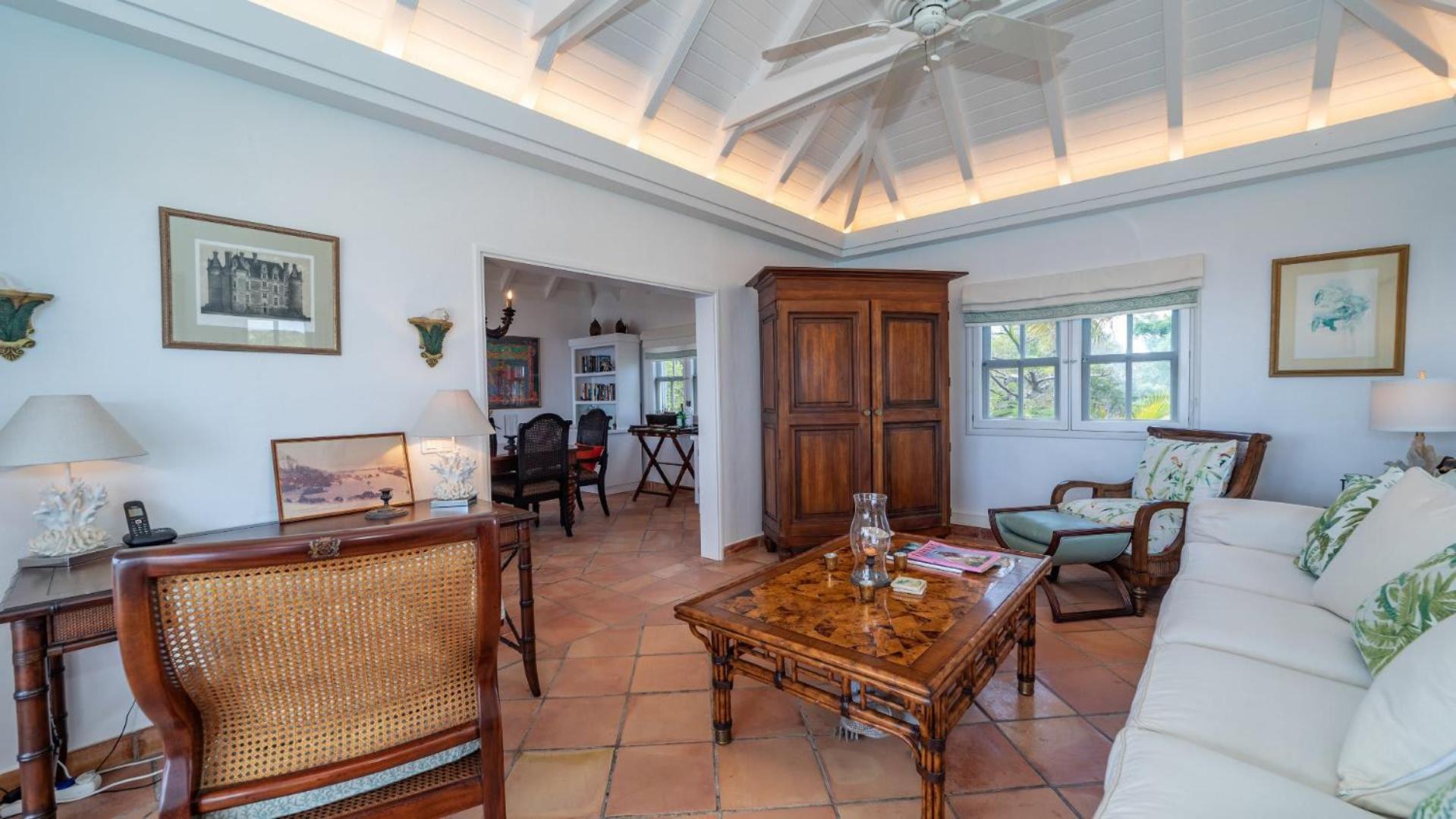 Superb Villa with Colonial Style