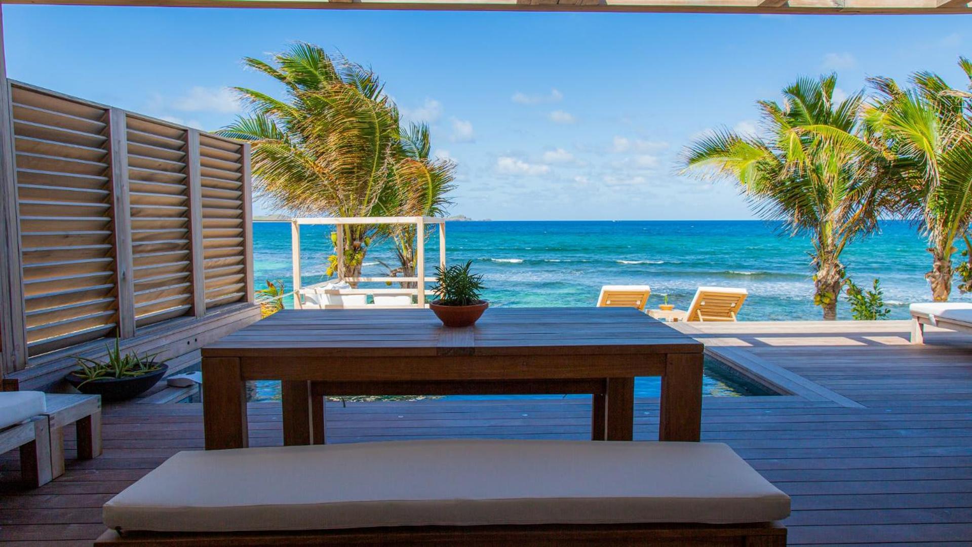 Beachfront Villa Furnished with Utmost Comfort