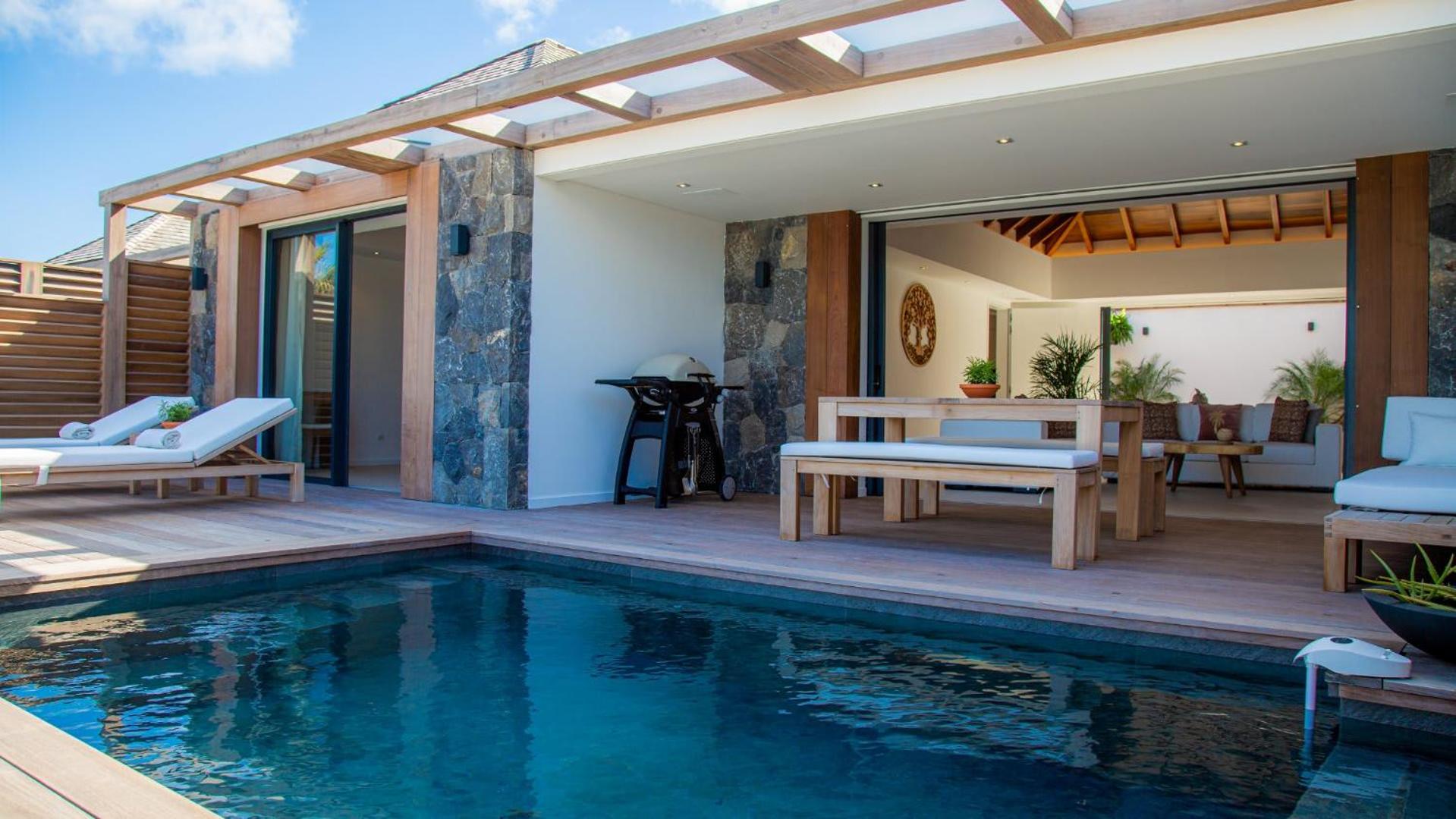 Beachfront Villa Furnished with Utmost Comfort