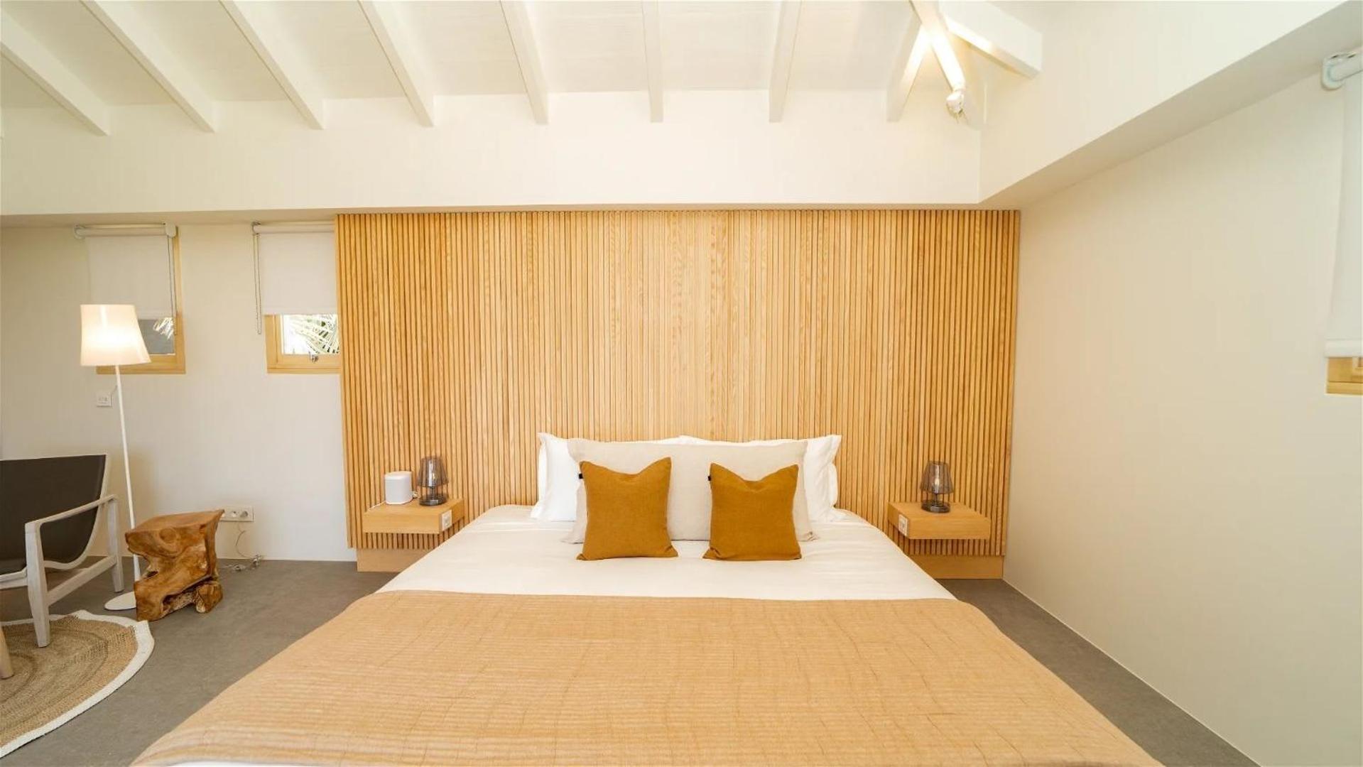 Exceptional 4BR Villa Overlooking the Ocean